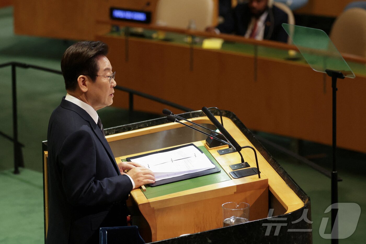 본문 이미지 - 이재명 대통령이 23일&#40;현지시간&#41; 미국 뉴욕 유엔 본부에서 열린 제80차 유엔 총회에서 기조연설을하고 있다. ⓒ 로이터=뉴스1