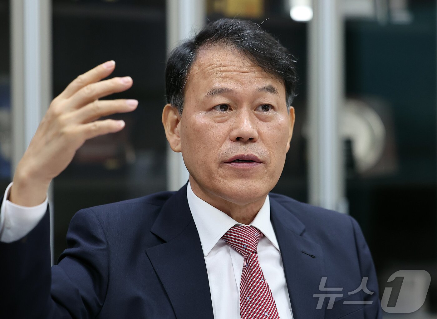 본문 이미지 - 국회 정무위원회 위원장인 윤한홍 국민의힘 의원이 24일 서울 영등포구 여의도 국회의원회관에서 뉴스1과 인터뷰를 하고 있다. 2025.9.24/뉴스1 ⓒ News1 김진환 기자