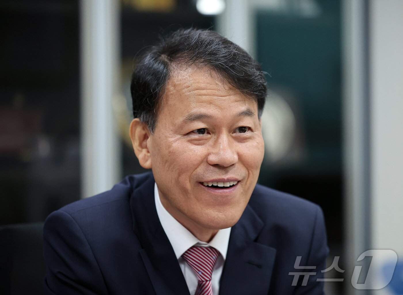 본문 이미지 - 국회 정무위원회 위원장인 윤한홍 국민의힘 의원이 24일 서울 영등포구 여의도 국회의원회관에서 뉴스1과 인터뷰를 하고 있다. 2025.9.24/뉴스1 ⓒ News1 김진환 기자