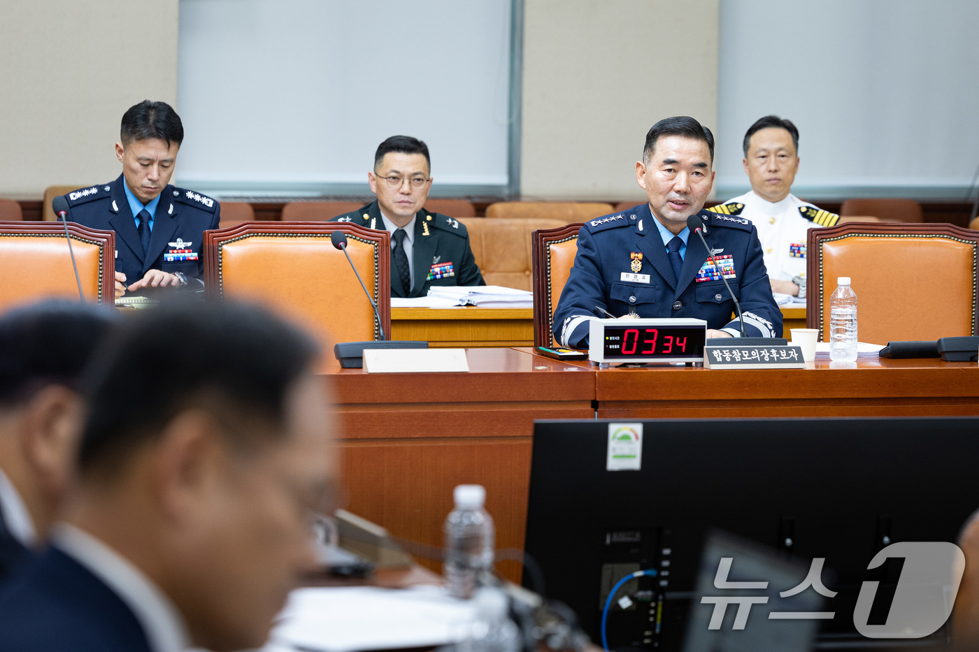 (서울=뉴스1) 유승관 기자 = 진영승 합동참모의장 후보자가 24일 서울 여의도 국회에서 열린 국방위원회의 합동참모의장후보자 인사청문회에 출석해 의원 질의에 답하고 있다. 2025 …