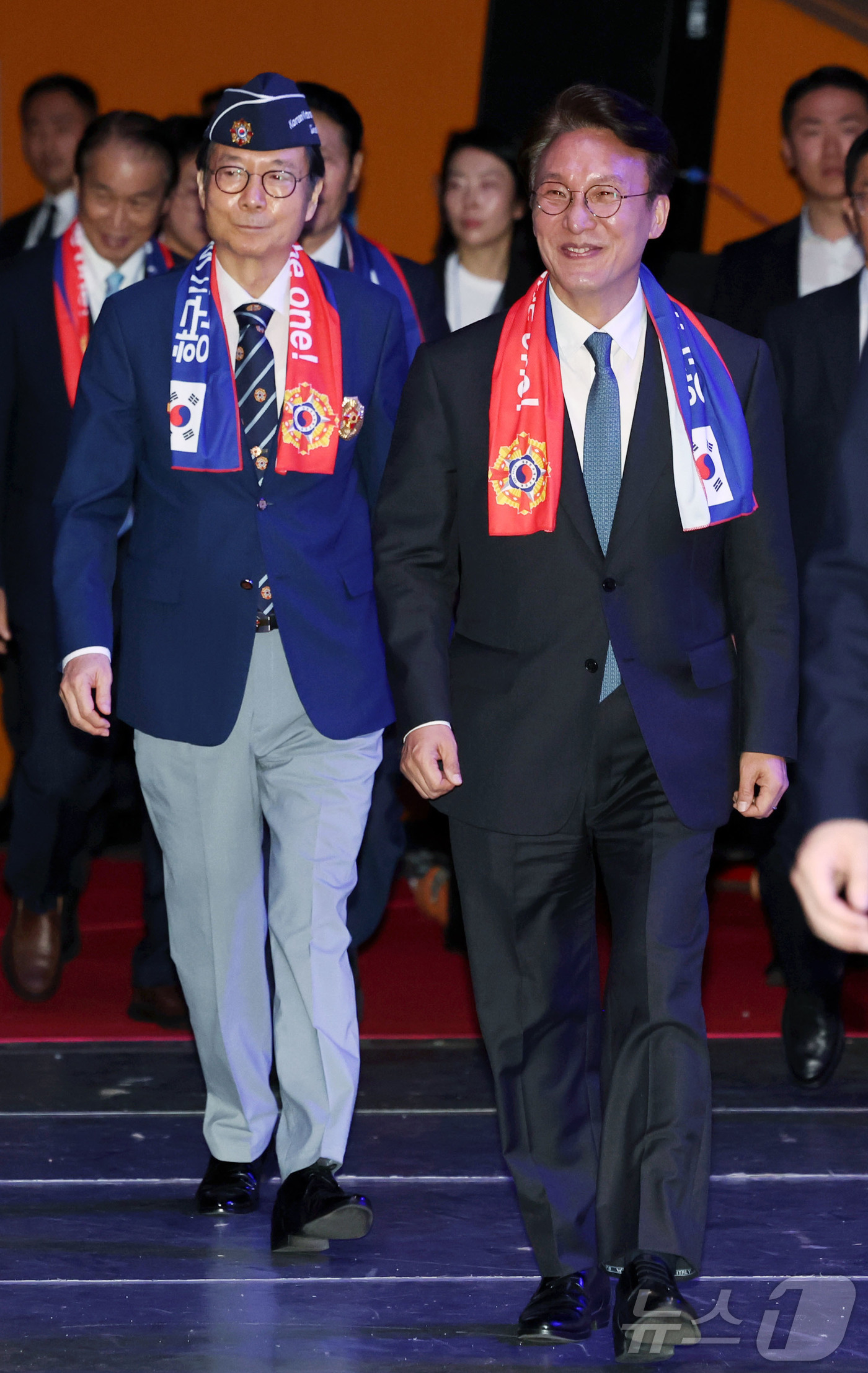 (서울=뉴스1) 청사사진기자단 = 김민석 국무총리가 24일 서울 송파구 올림픽공원 올림픽홀에서 열린 제73주년 재향군인의 날 기념식에 참석하고 있다. 2025.9.24/뉴스1