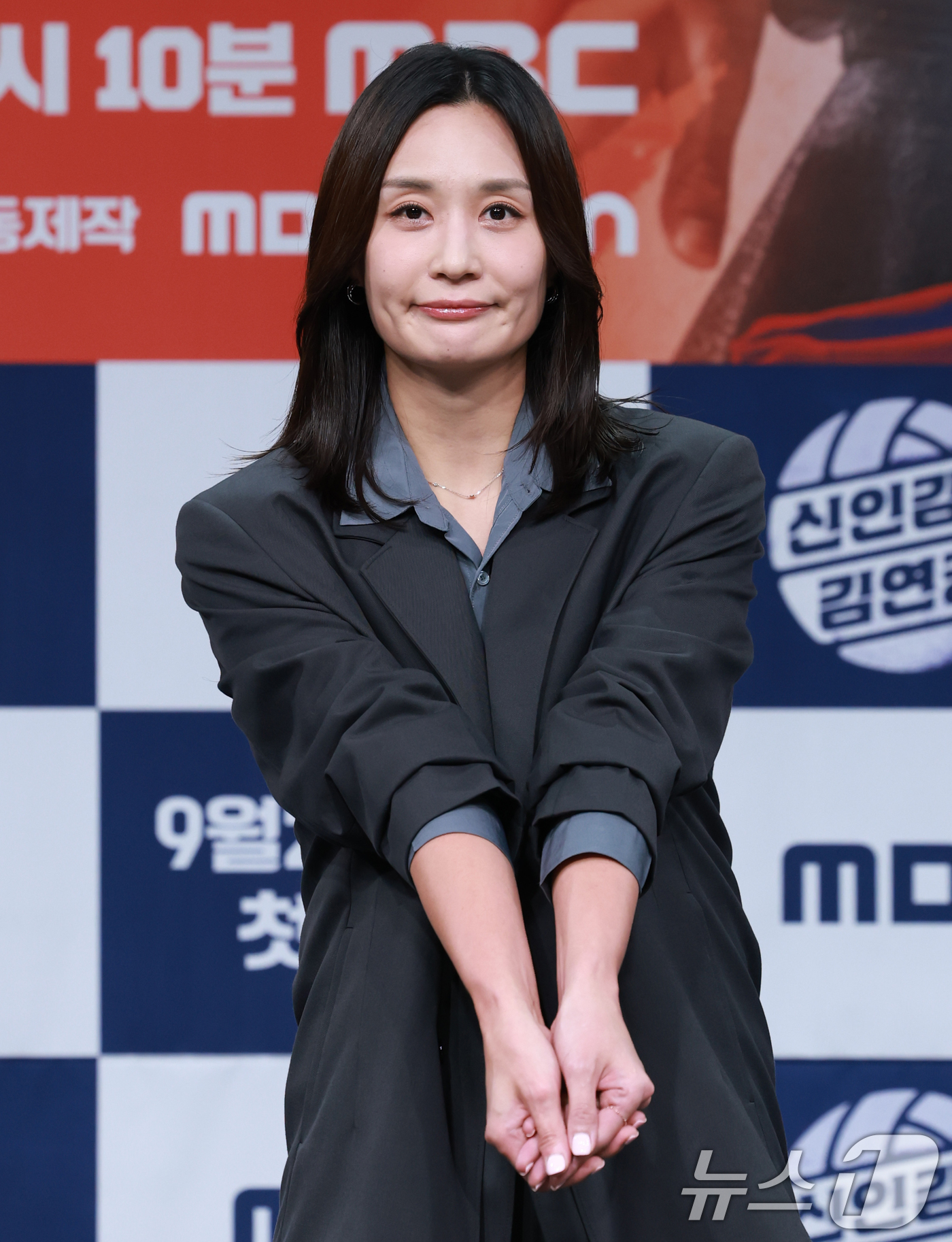 (서울=뉴스1) 권현진 기자 = 전 배구선수 표승주ㅏ 24일 오후 서울 마포구 상암동 MBC 골든마우스홀에서 열린 MBC 새 예능 '신인감독 김연경' 제작발표회에 참석해 포즈를 취 …