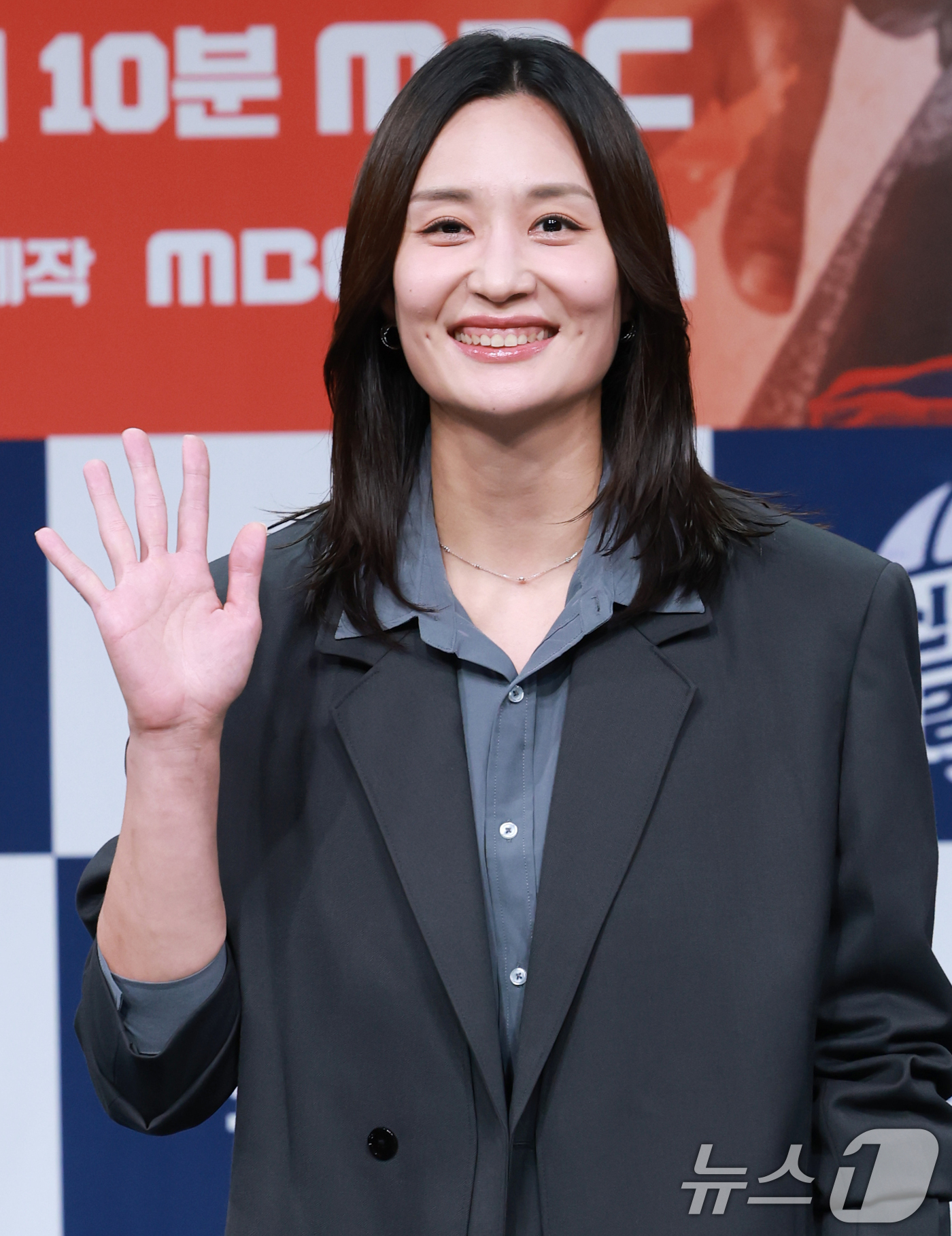 (서울=뉴스1) 권현진 기자 = 전 배구선수 표승주가 24일 오후 서울 마포구 상암동 MBC 골든마우스홀에서 열린 MBC 새 예능 '신인감독 김연경' 제작발표회에 참석해 포즈를 취 …