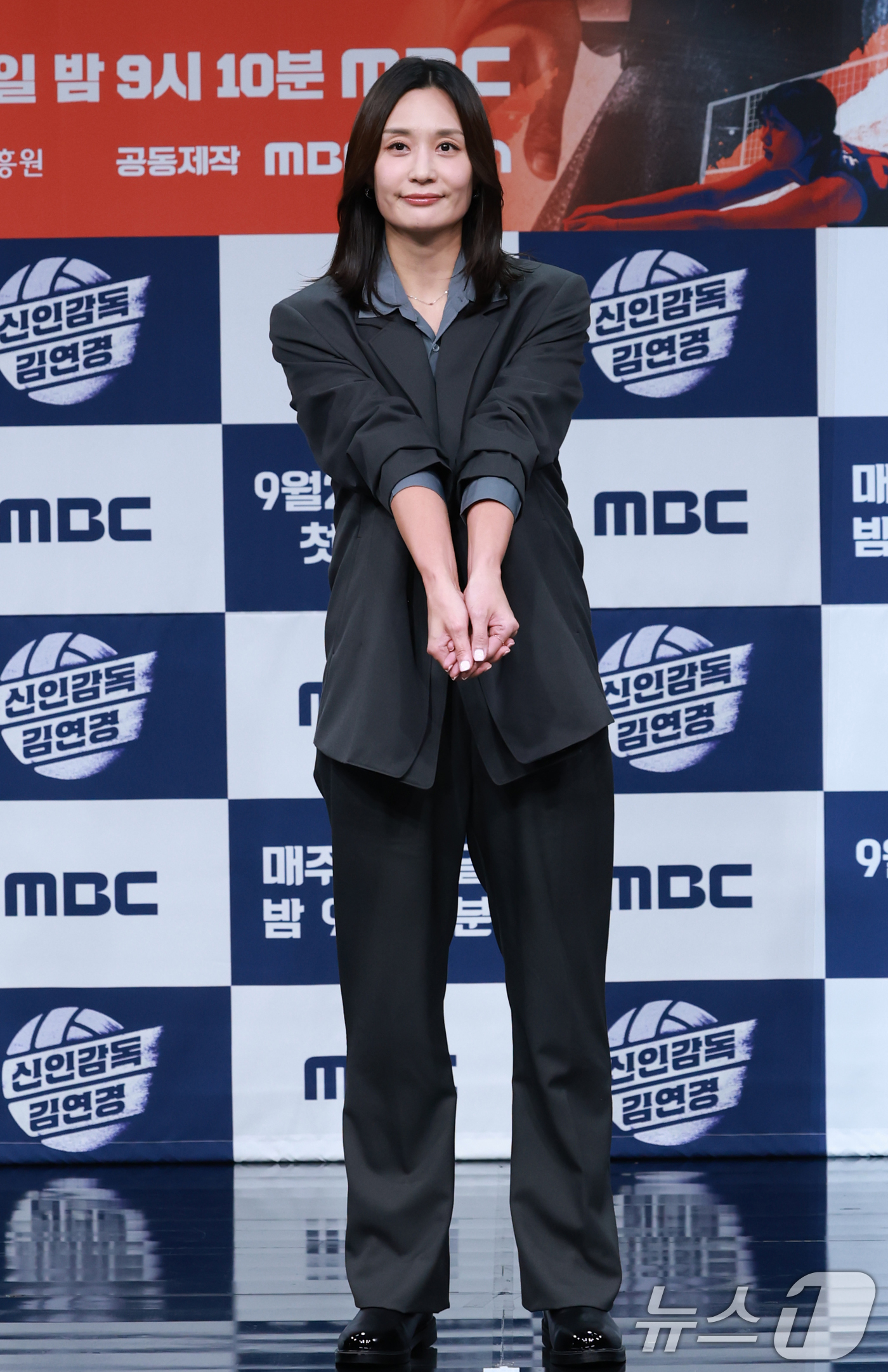 (서울=뉴스1) 권현진 기자 = 전 배구선수 표승주가 24일 오후 서울 마포구 상암동 MBC 골든마우스홀에서 열린 MBC 새 예능 '신인감독 김연경' 제작발표회에 참석해 포즈를 취 …