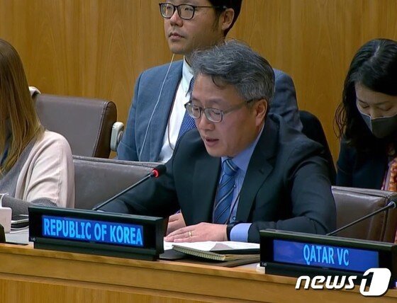 본문 이미지 - 배종인 외교부 기획조정실장이 지난 2022년 11월 주유엔 한국대표부 차석대사로 활동할 때의 모습.&#40;유튜브 화면 캡처&#41;