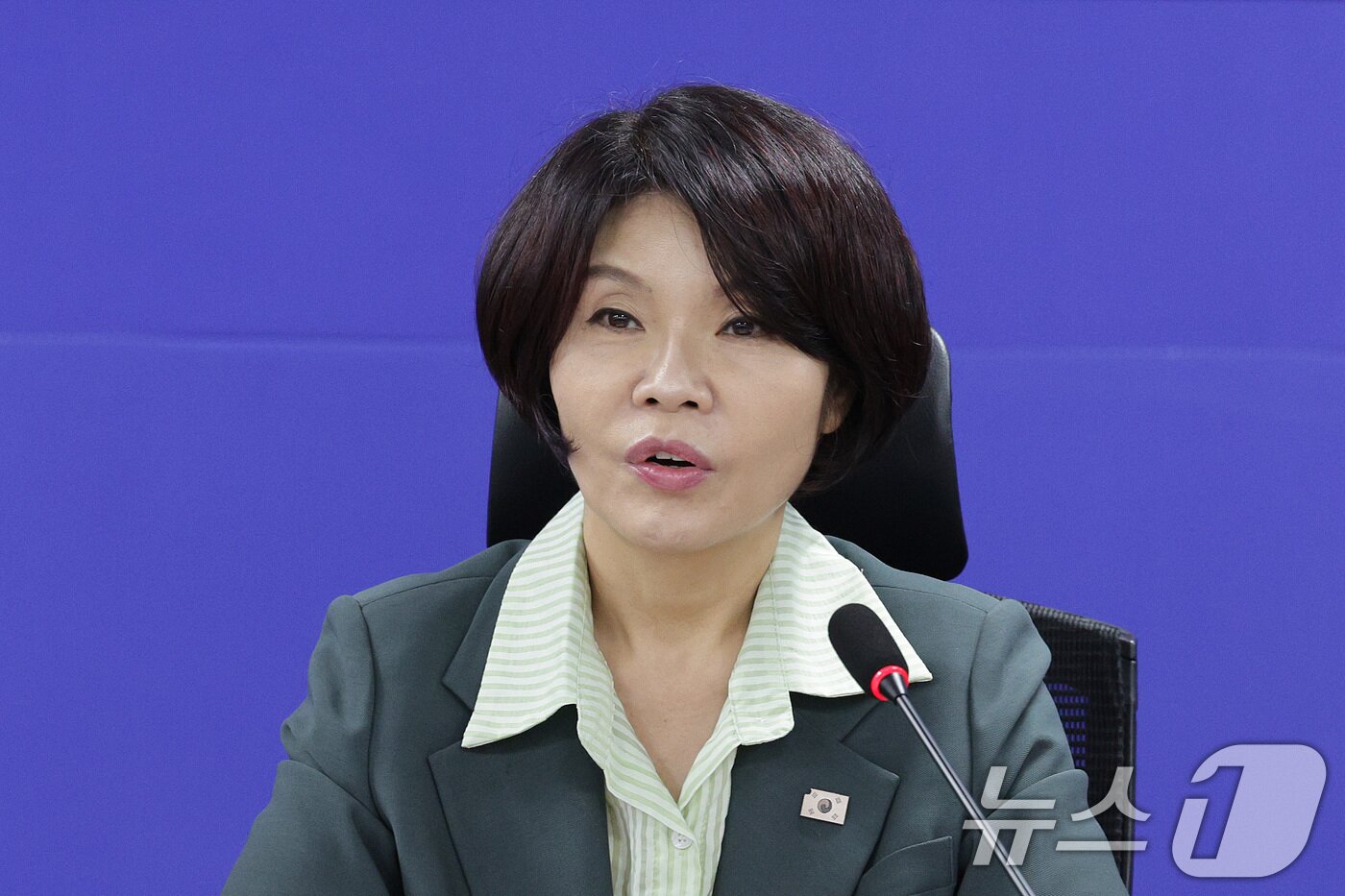 본문 이미지 - 한정애 더불어민주당 정책위의장이 25일 서울 여의도 국회에서 열린 더불어민주당 보이스피싱 TF 출범식 및 당정협의에서 인사말을 하고 있다. 2025.9.25/뉴스1 ⓒ News1 신웅수 기자