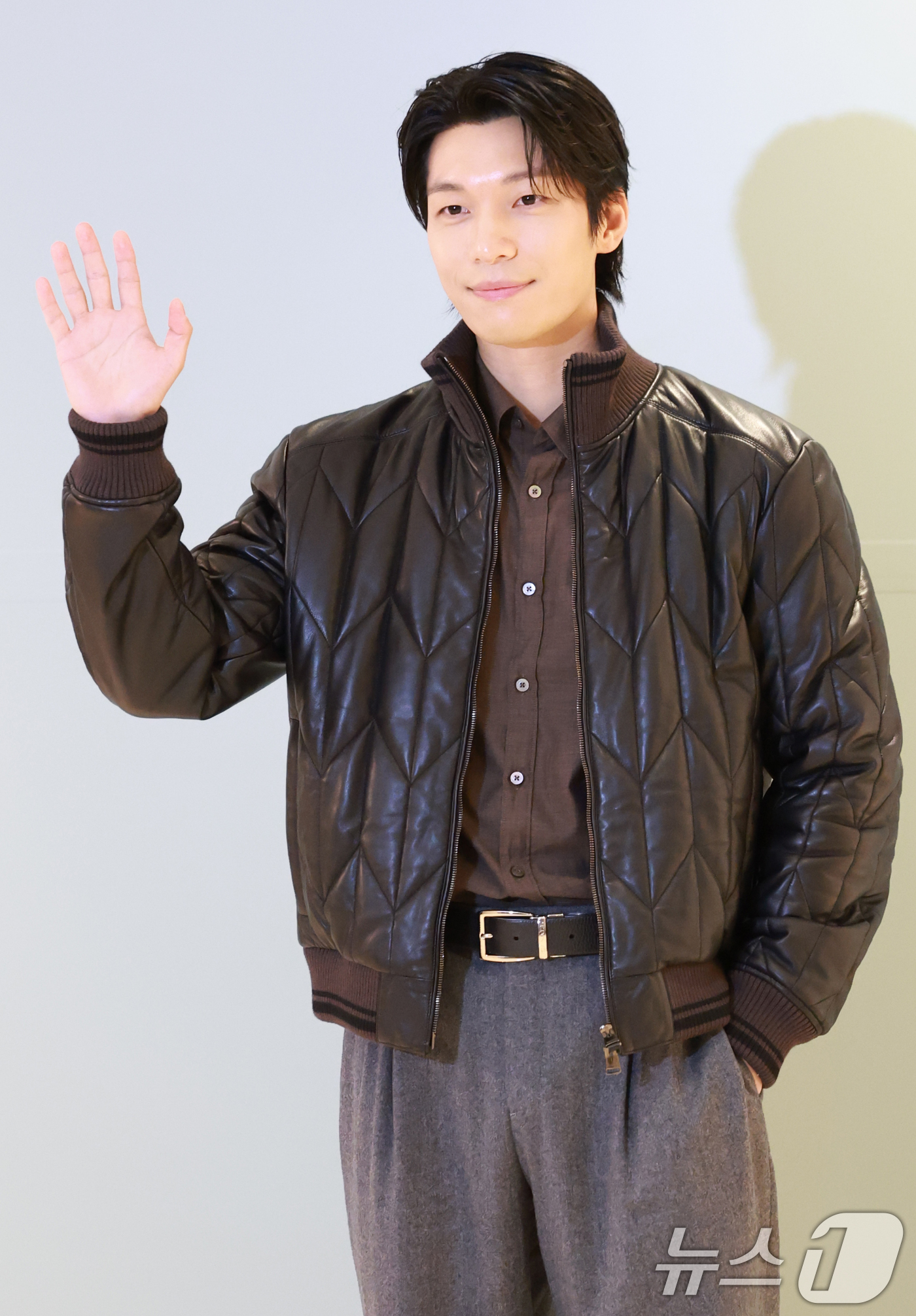 (서울=뉴스1) 권현진 기자 = 배우 위하준이 25일 오전 서울 중구 신라호텔에서 열린 이탈리아 브랜드 까날리(CALALI) 플래그십 스토어 오픈 행사에 참석해 포즈를 취하고 있다 …