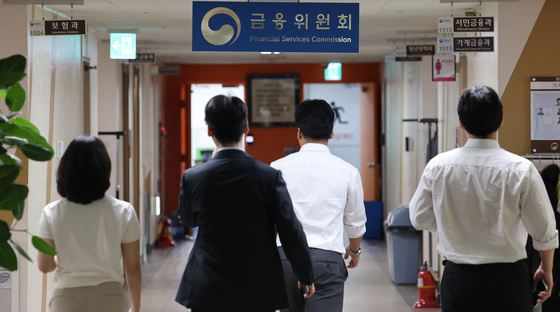 지방선거 끝나자 다시 고개드는 '지방행'…숨죽인 금융당국·공공기관