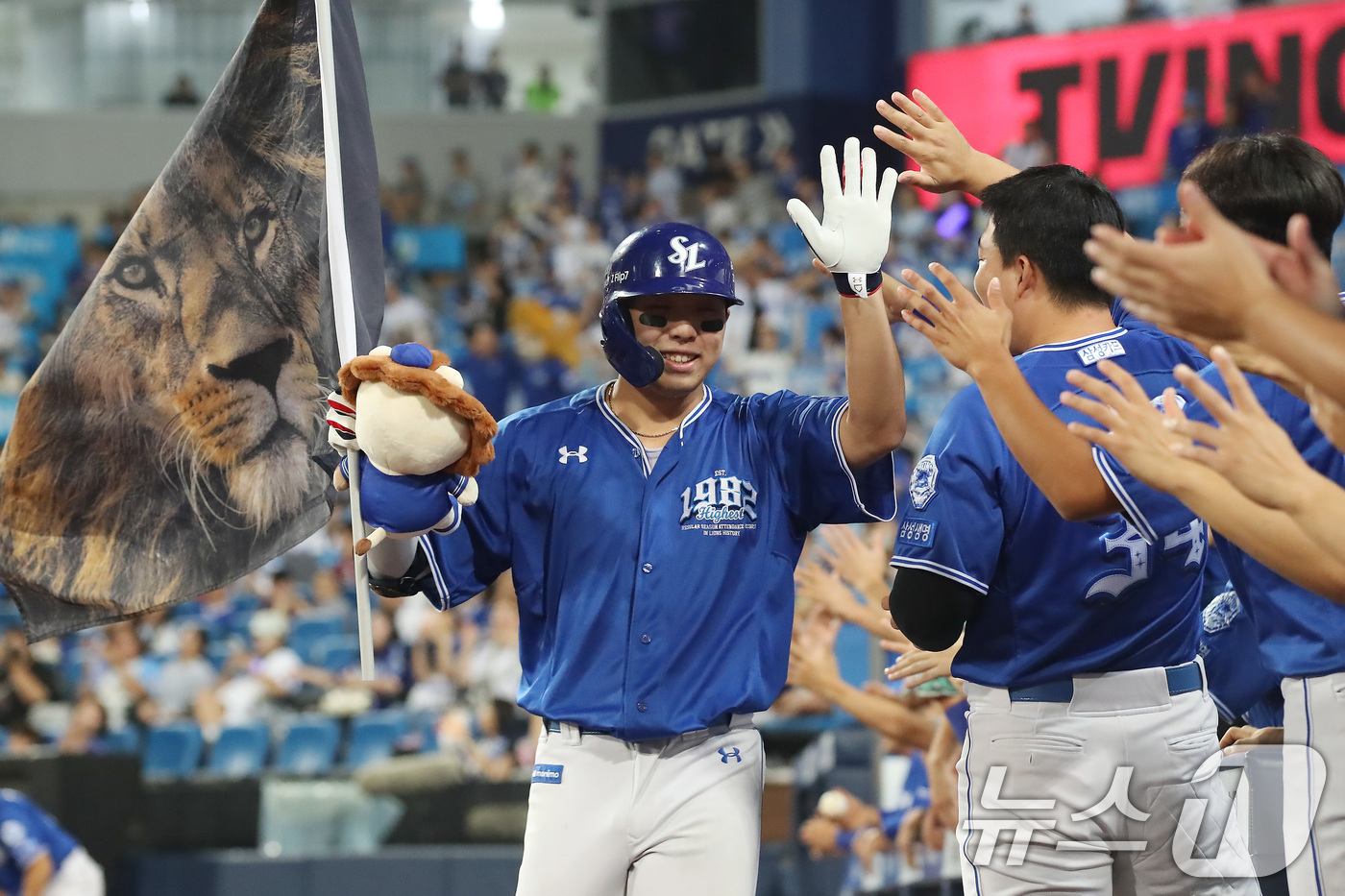 (대구=뉴스1) 공정식 기자 = 25일 오후 대구 수성구 삼성라이온즈파크에서 열린 프로야구 '2025 신한 SOL뱅크 KBO 리그' 키움 히어로즈와 삼성 라이온즈의 경기, 5회말 …