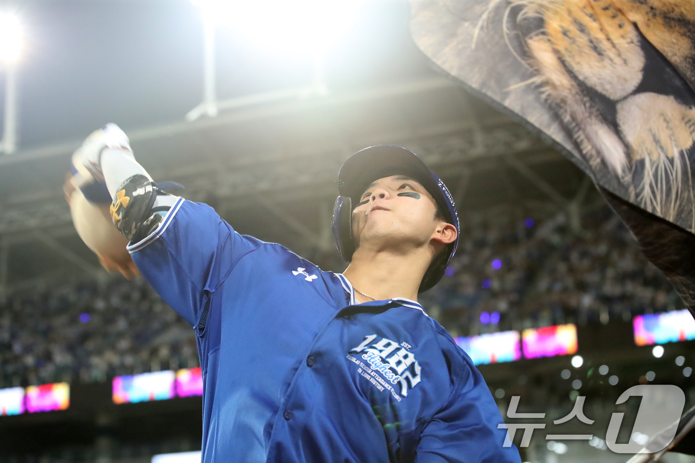 (대구=뉴스1) 공정식 기자 = 25일 오후 대구 수성구 삼성라이온즈파크에서 열린 프로야구 '2025 신한 SOL뱅크 KBO 리그' 키움 히어로즈와 삼성 라이온즈의 경기, 5회말 …