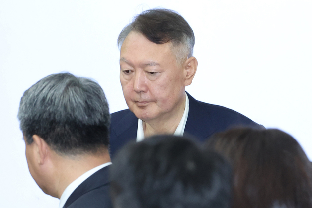 [속보]尹, 최후진술서 "국가 비상사태 원인은 당시 거대 야당"