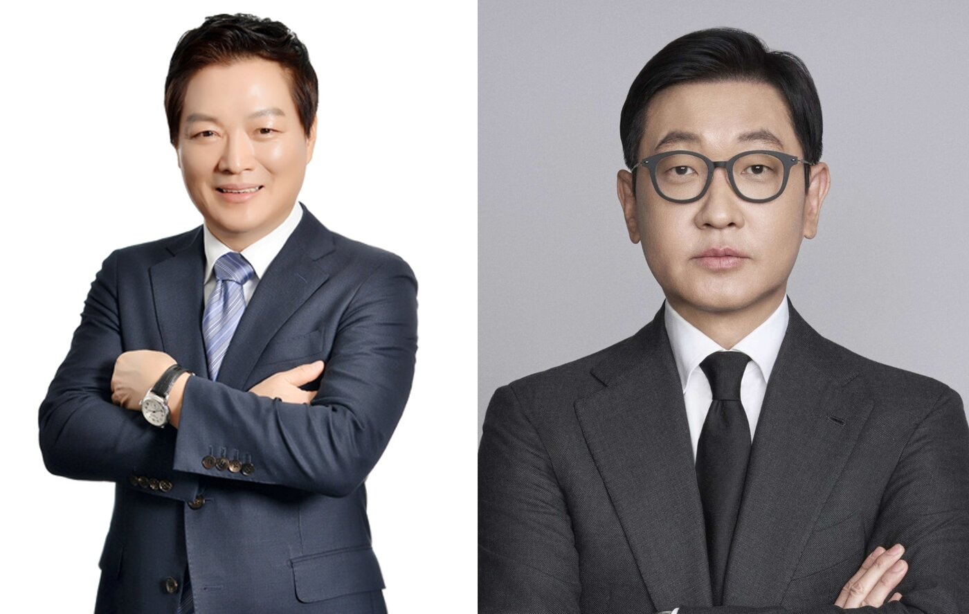 본문 이미지 - 박주형 ㈜신세계·신세계센트럴 대표이사&#40;왼쪽&#41;와 문성욱 신세계라이브쇼핑·시그나이트 대표. &#40;신세계그룹 제공&#41;.   