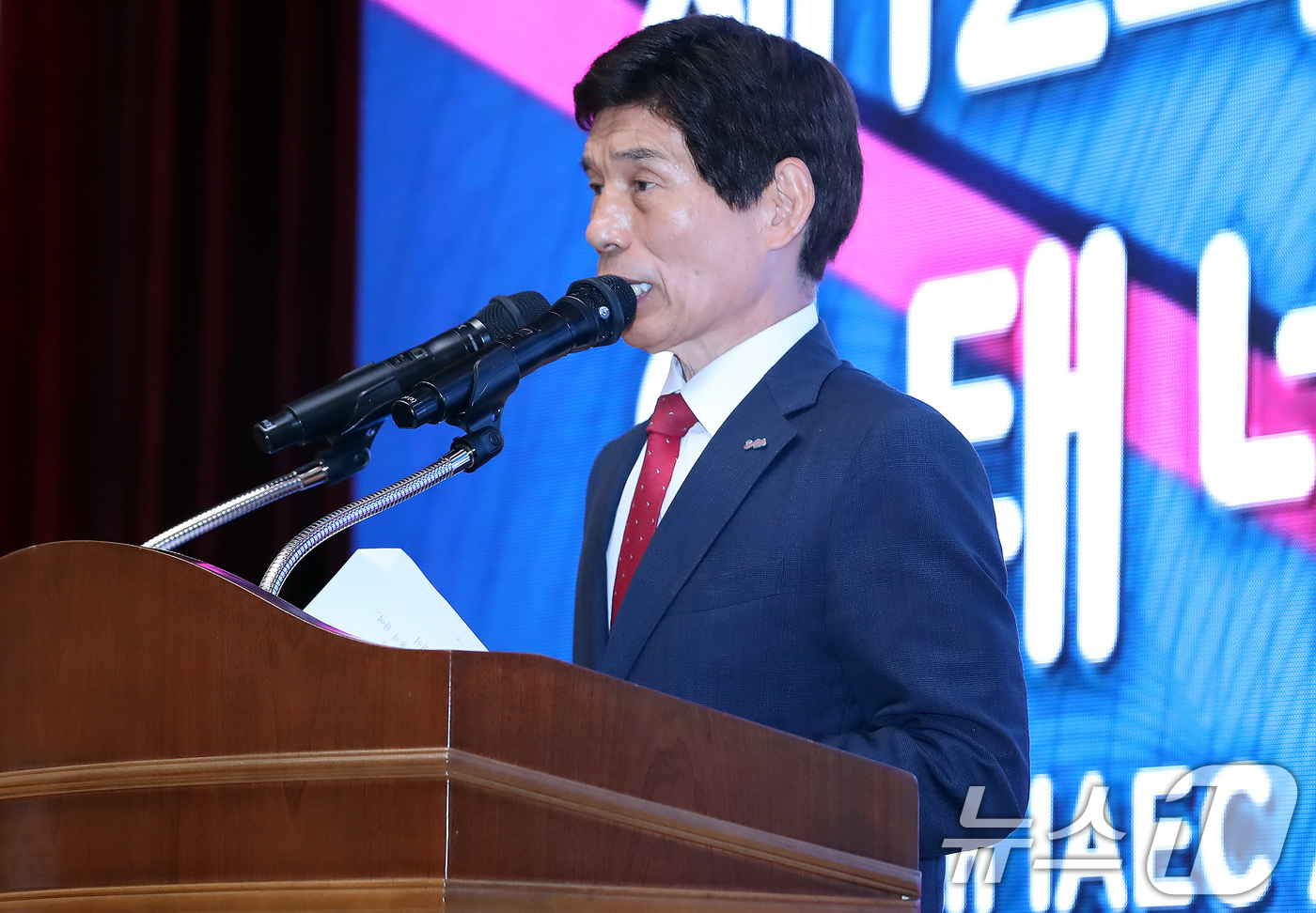 (대구=뉴스1) 공정식 기자 = 26일 오후 대구 달서구 계명대학교 성서캠퍼스에서 열린 '제12회 국제교육도시연합(IAEC) 아시아·태평양 네트워크 지역회의' 개막식에서 이태훈 달 …