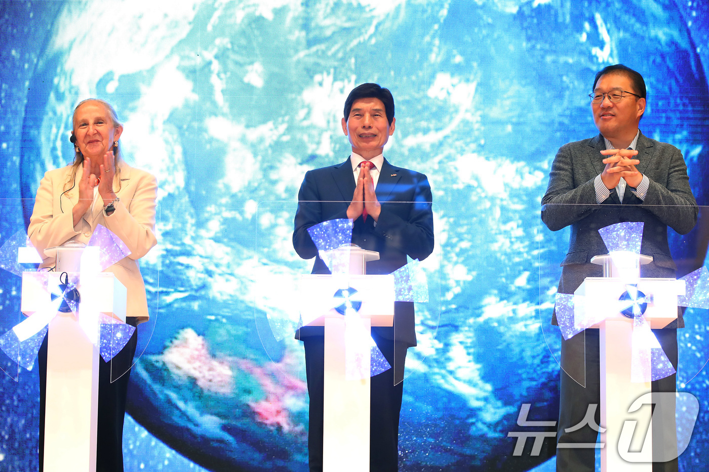 (대구=뉴스1) 공정식 기자 = 26일 오후 대구 달서구 계명대학교 성서캠퍼스에서 열린 '제12회 국제교육도시연합(IAEC) 아시아·태평양 네트워크 지역회의' 개막식에서 마리나 카 …