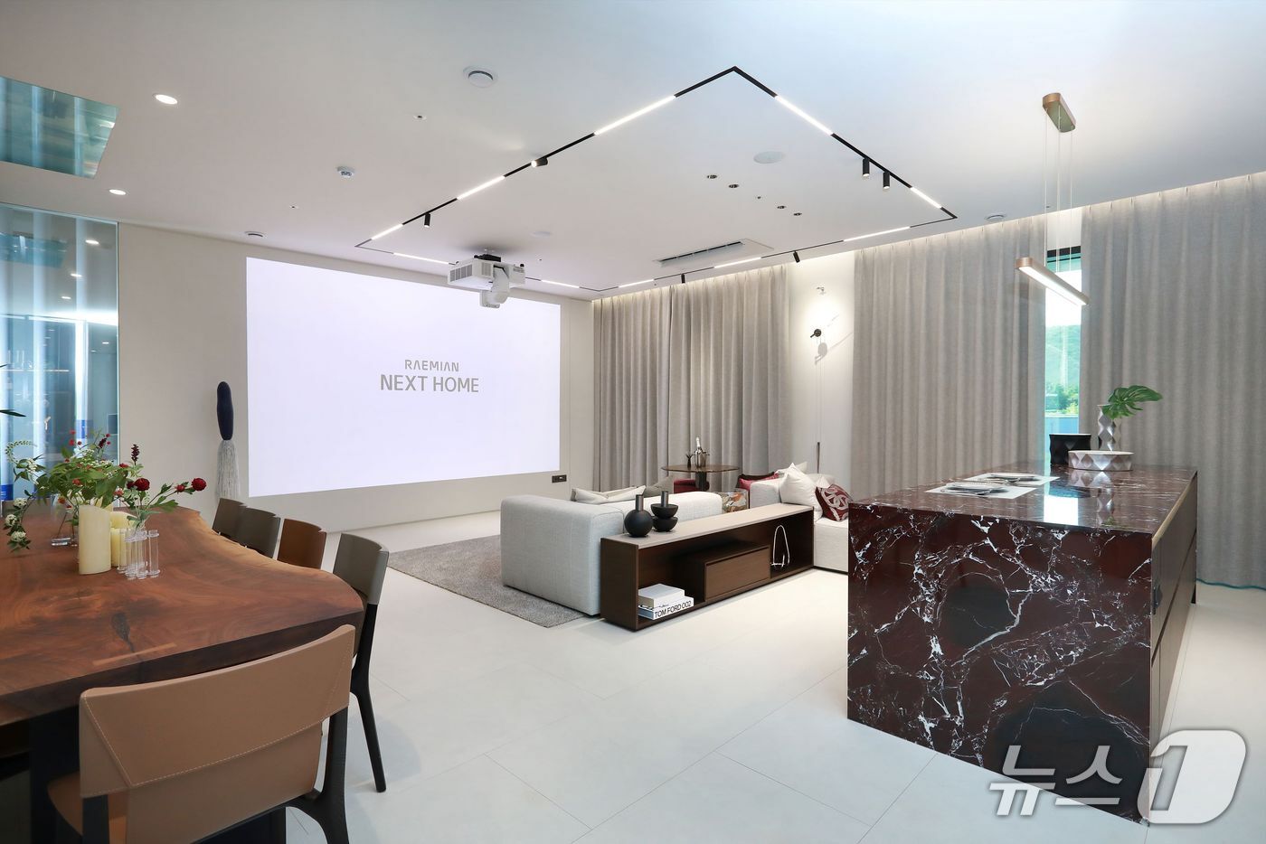 본문 이미지 - &#39;넥스트 라멘&#39;으로 확장한 통합형 거실 구조. &#40;삼성물산 제공&#41; 뉴스1 ⓒ News1