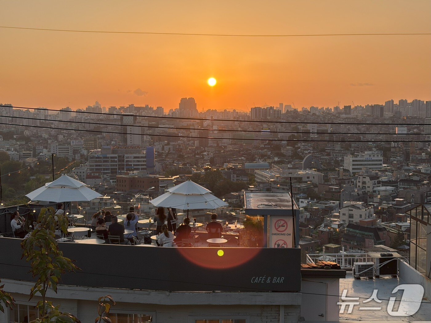 본문 이미지 - 석양이 진다. 2025.9.26/뉴스1 ⓒ News1 이기범 기자
