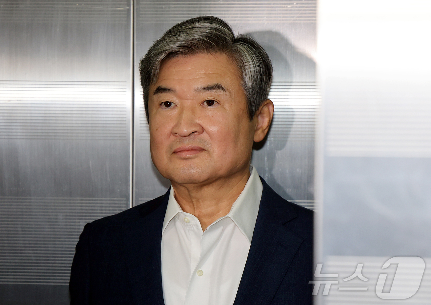 (서울=뉴스1) 김진환 기자 = 조태용 전 국정원장이 29일 오전 서울 서초구 순직해병 특검팀(이명현 특별검사) 사무실에서 조사를 받기 위해 출석하고 있다. 2025.9.29/뉴스 …