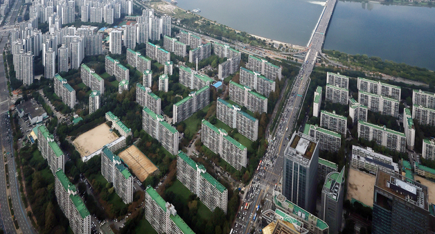 서울 아파트값·전셋값 상승폭 다시 확대…강남3구·한강벨트가 견인