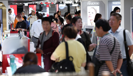 "쏟아지는 관광객 반갑다"…면세점업계, 3Q 수익성 개선 '뚜렷'