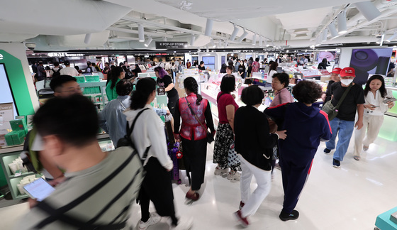 "日 가지 말라니 한국 여행 갈래요"…中관광객 1위에 韓 떴다