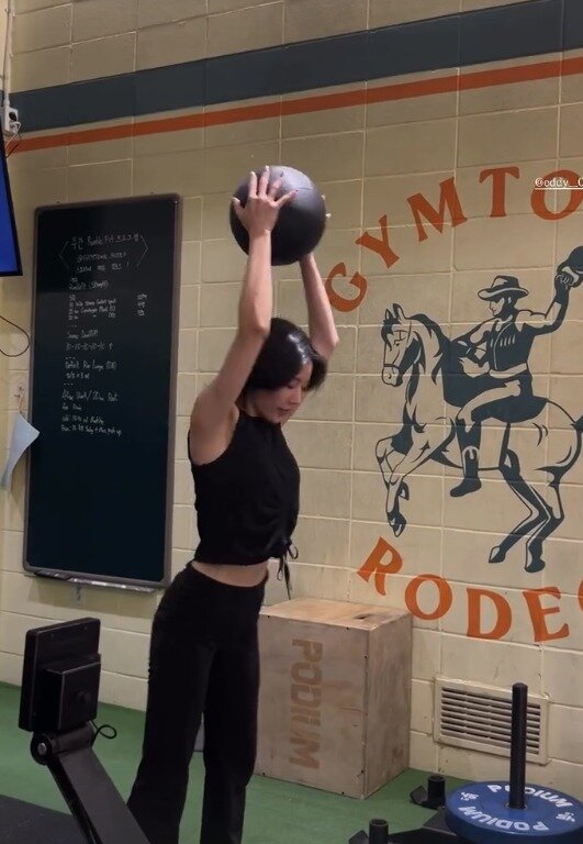 본문 이미지 - 가수 권은비 인스타그램