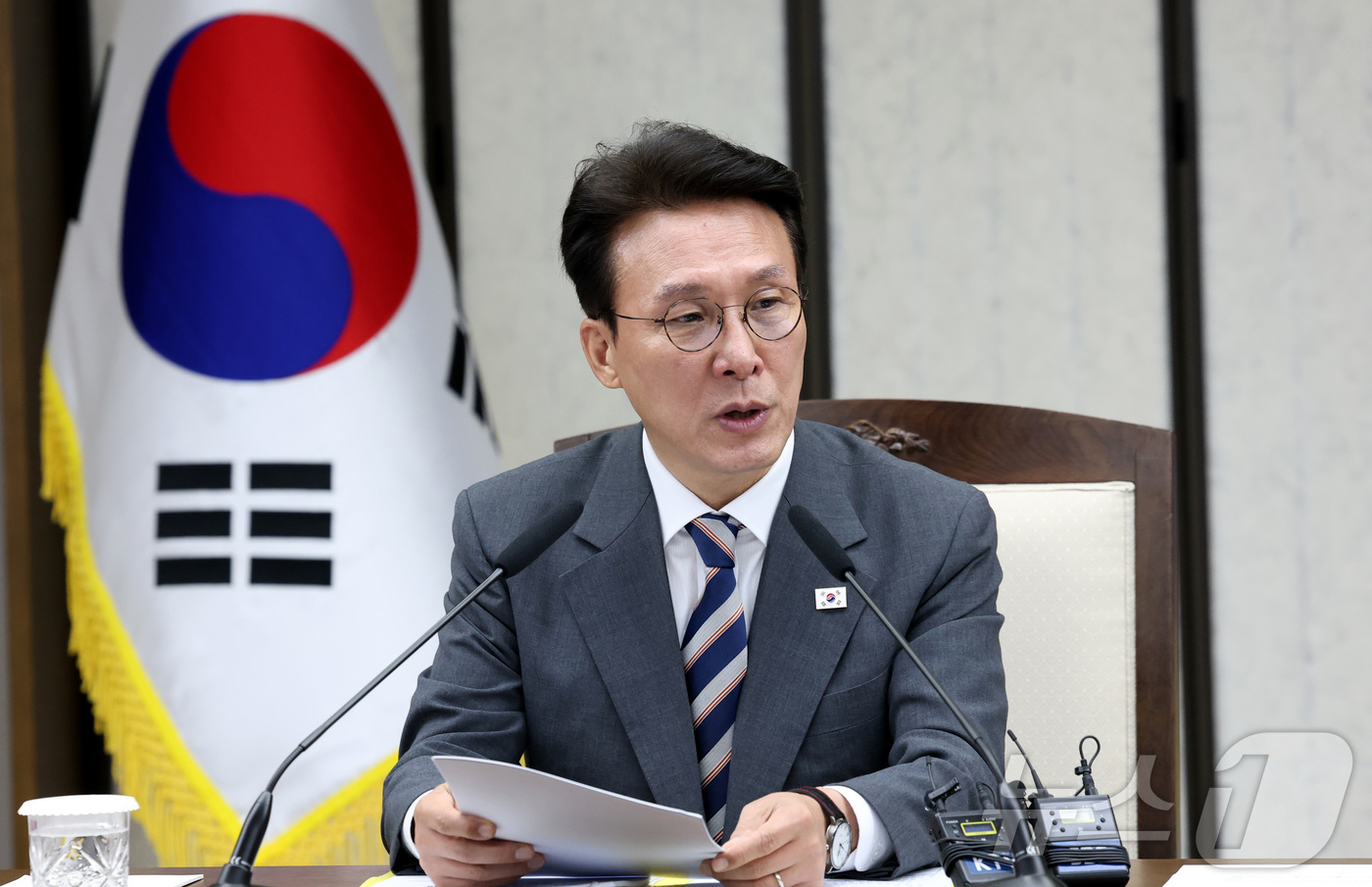 (세종=뉴스1) 김기남 기자 = 김민석 국무총리가 3일 오전 세종시 정부세종청사 총리실 영상회의실에서 열린 국정현안관계장관회의를 주재하며 발언하고 있다. 2025.9.3/뉴스1