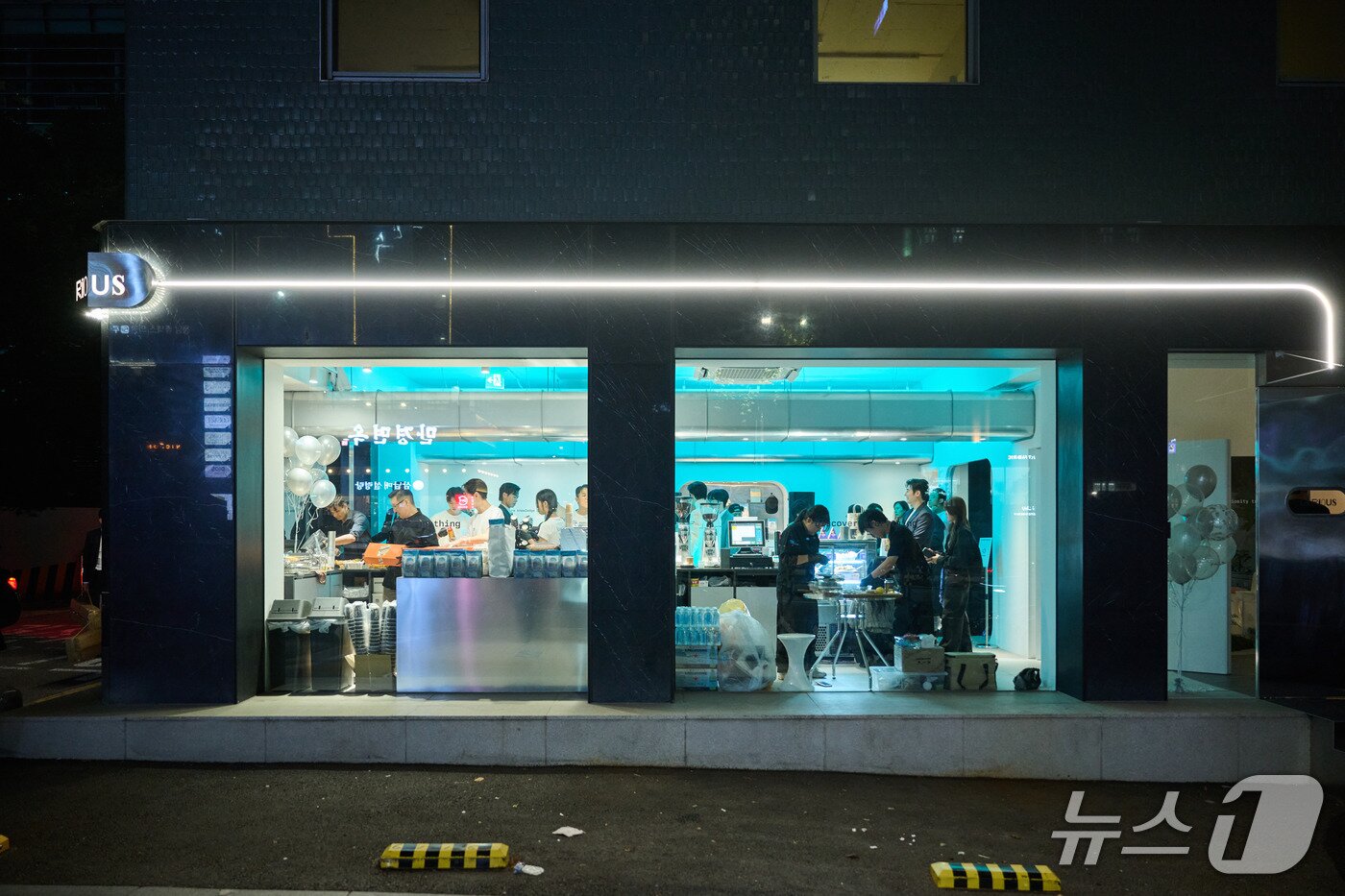 본문 이미지 - PPLX Cafe Curious Space&#40;퍼플렉시티 제공&#41;