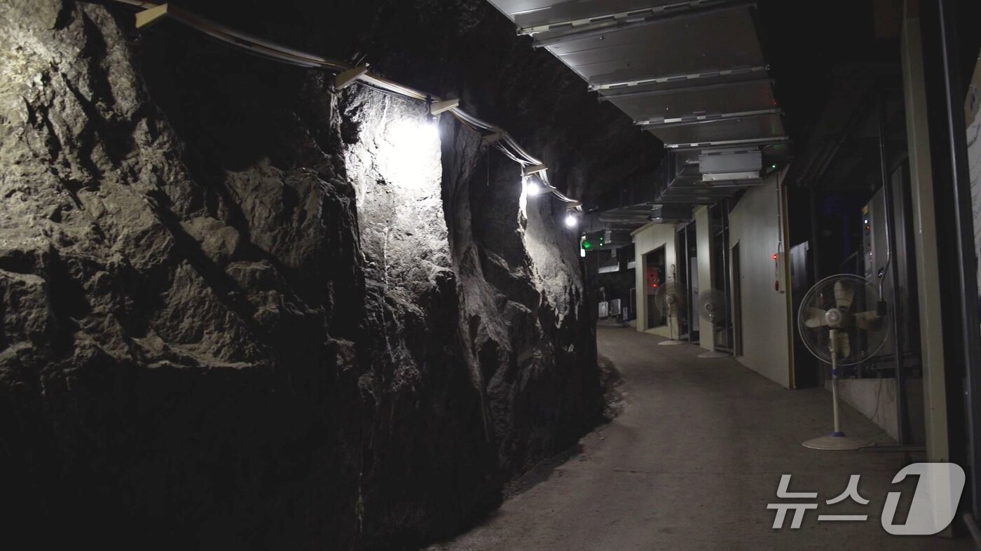 본문 이미지 - 한국 암흑물질 탐색의 출발점이 된 강원 양양 지하실험실(IBS 제공) /뉴스1