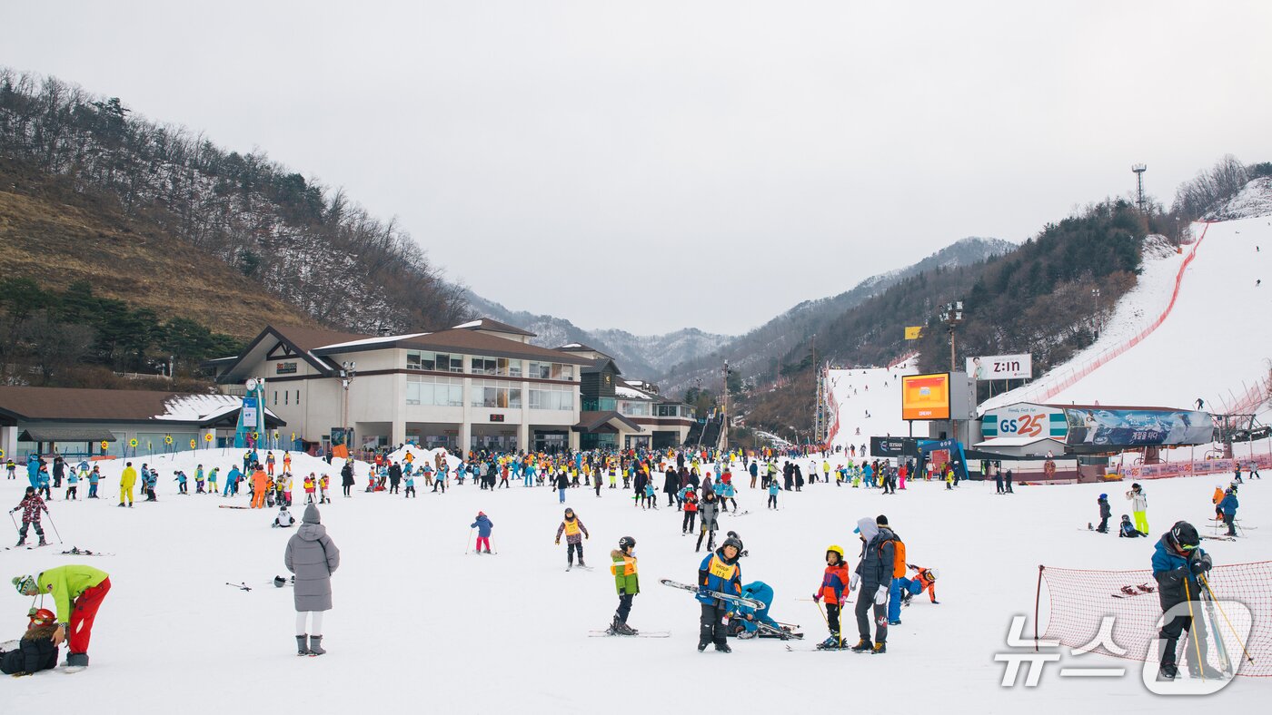 본문 이미지 - 강원 춘천 엘리시안강촌 스키장.&#40;엘리시안 강촌 제공. 재판매 및 DB금지&#41;/뉴스1