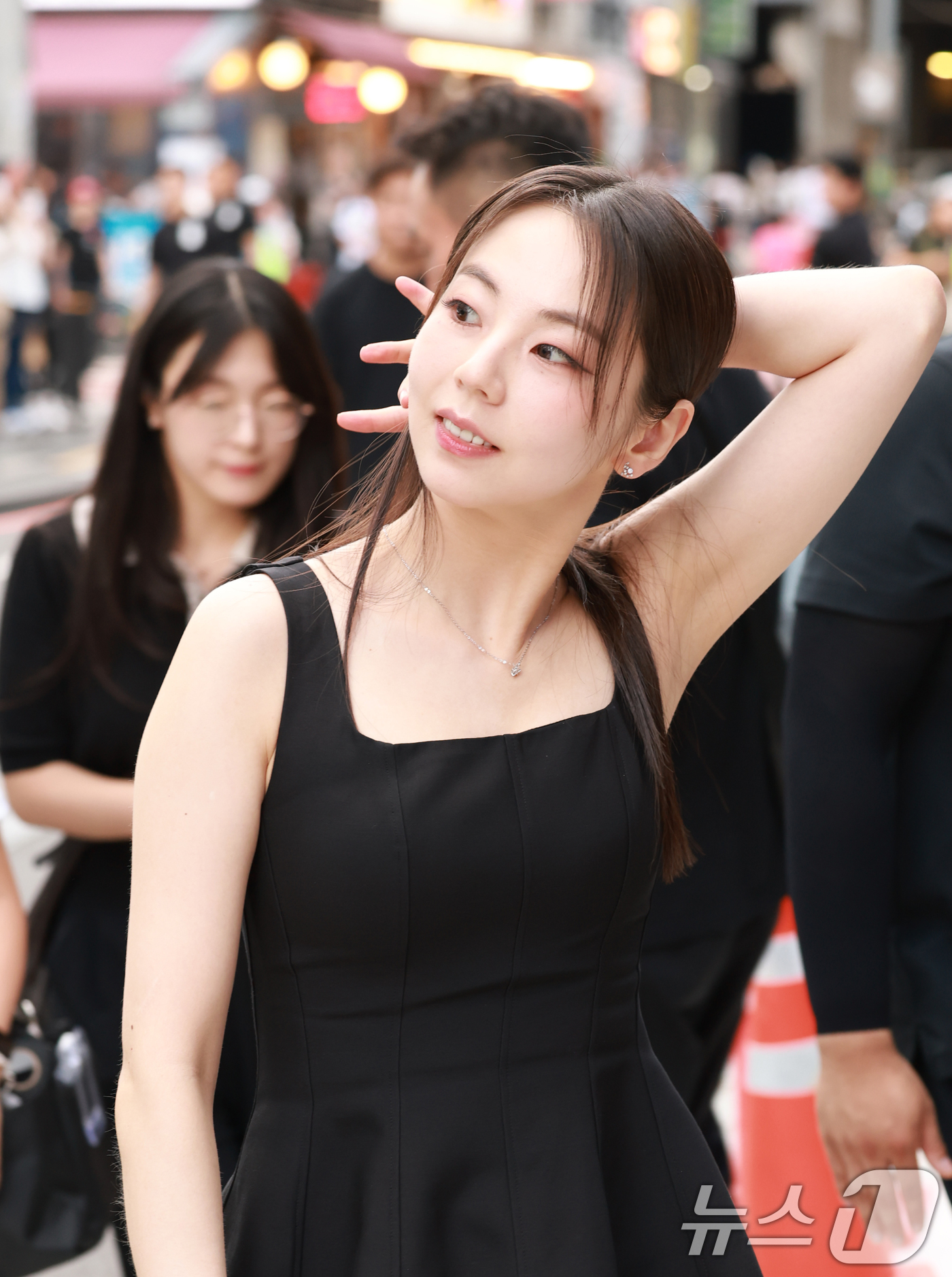 (서울=뉴스1) 권현진 기자 = 배우 안소희가 3일 서울 성동구 성수포탈에서 열린 분크 ‘네가 방에 들어가다, 내 가방에 들어간다’ 전시회 기념 포토콜에 참석하고 있다. 2025. …