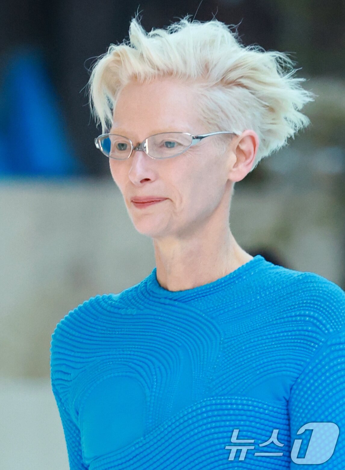 틸다 스윈튼, 성수동 찾은 반가운 얼굴