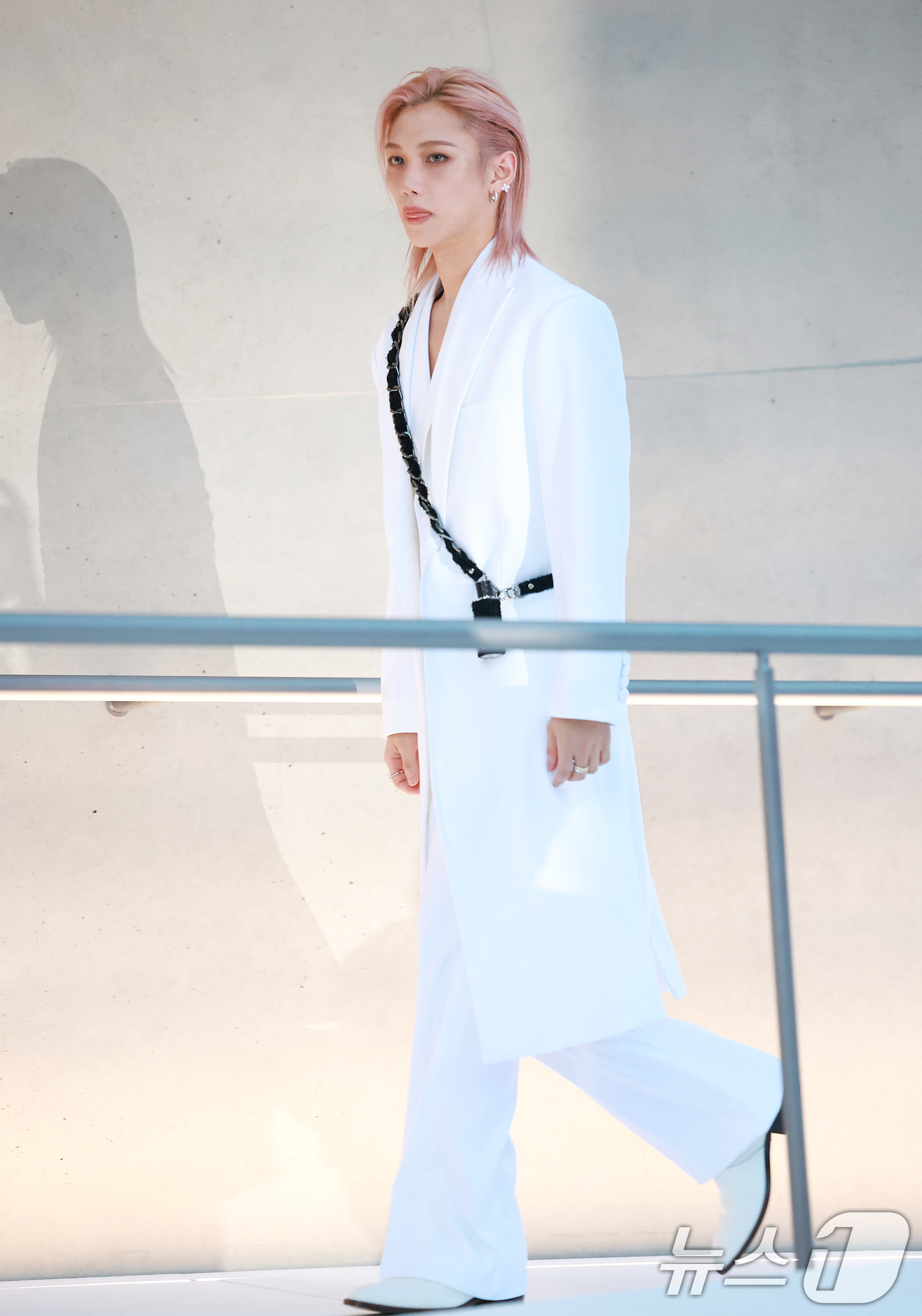 (서울=뉴스1) 권현진 기자 = 스트레이 키즈 필릭스가 3일 오후 서울 성동구 아이아이컴배인드의 신사옥 하우스 노웨어 서울에서 열린 프리 오픈 행사에 참석하고 있다. 2025.9. …