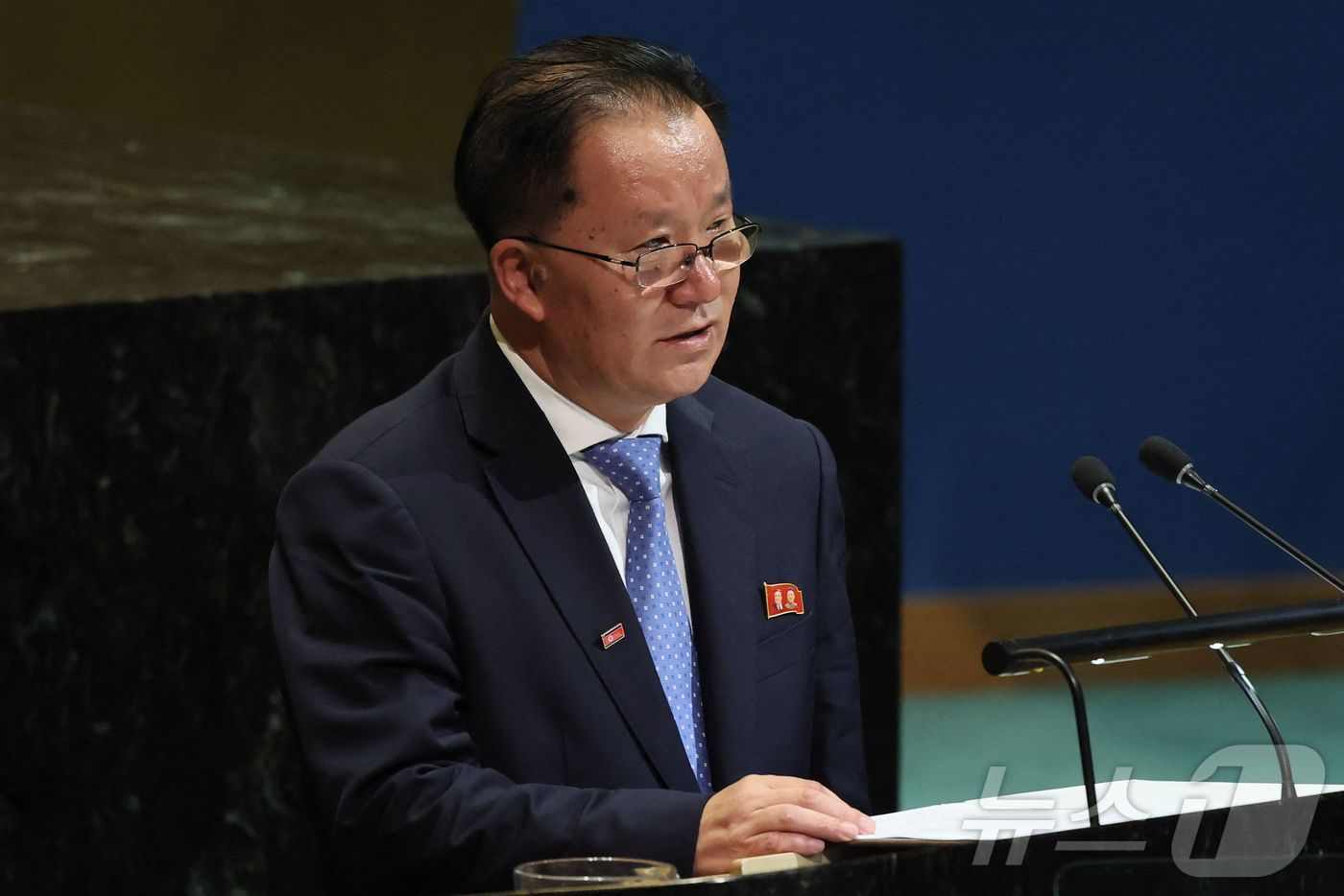 (AFP=뉴스1) 구윤성 기자 = 김선경 북한 외무성 부상이 29일(현지시간) 미국 뉴욕 유엔본부에서 열린 유엔총회에서 기조연설을 하고 있다.ⓒ AFP=뉴스1