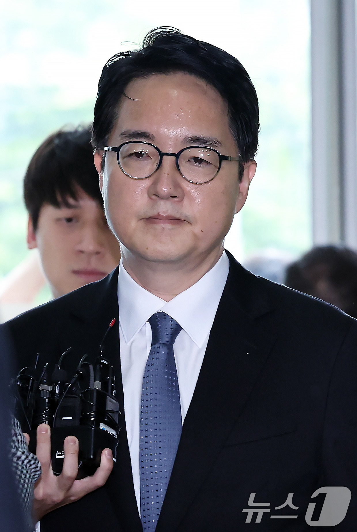 (서울=뉴스1) 박정호 기자 = 심우정 전 검찰총장이 30일 오전 서울 서초구 서초중앙로 해병대원 순직 사건 관련 의혹을 수사하는 순직해병특검팀(특별검사 이명현)으로 이종섭 호주대 …