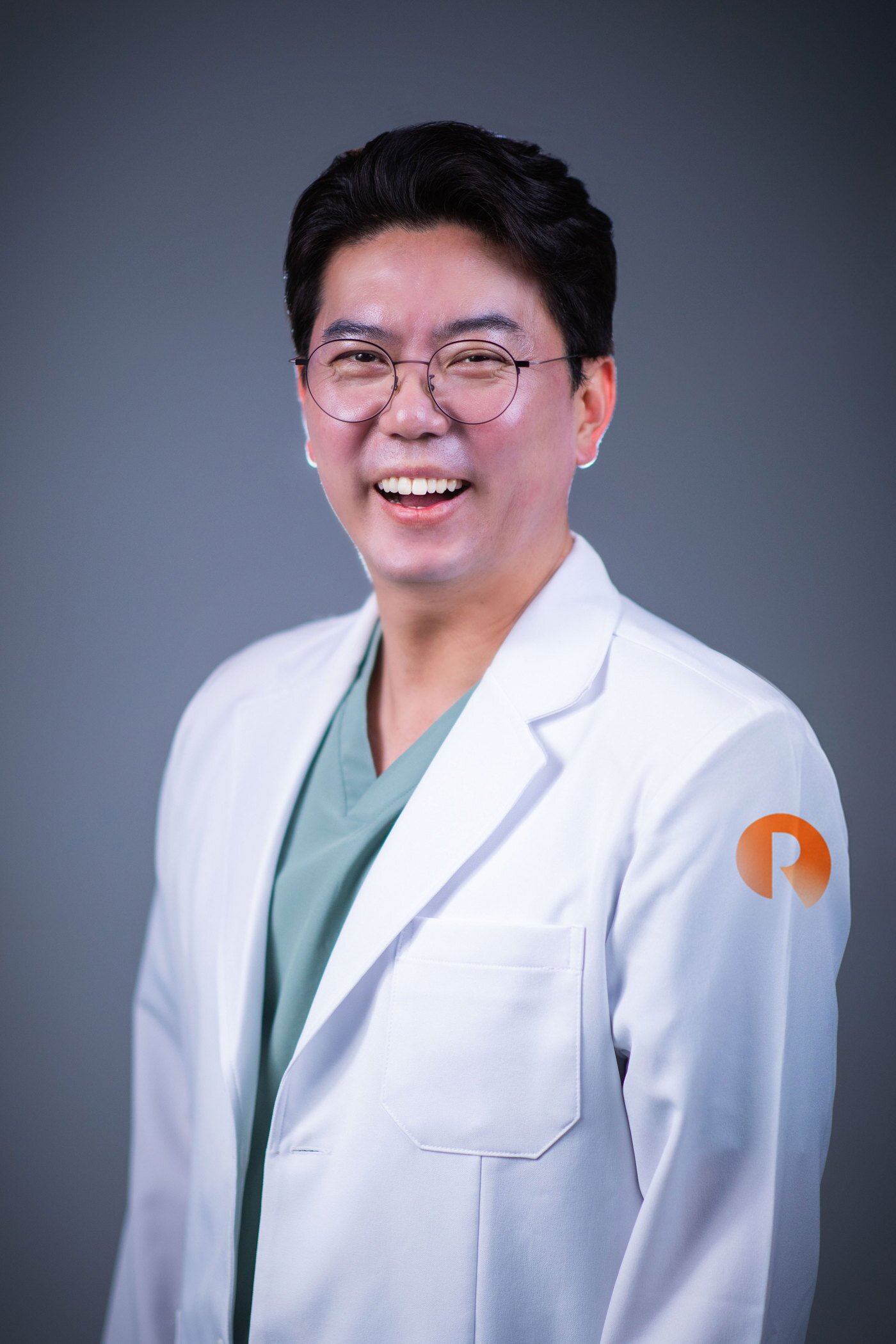 본문 이미지 -  리젠에스신경외과의원 조성윤 원장. &#40;리젠에스신경외과의원 제공&#41;