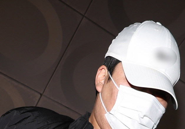 여친 살해 후 시신 1년간 김치냉장고에 숨긴 40대…무기징역 구형