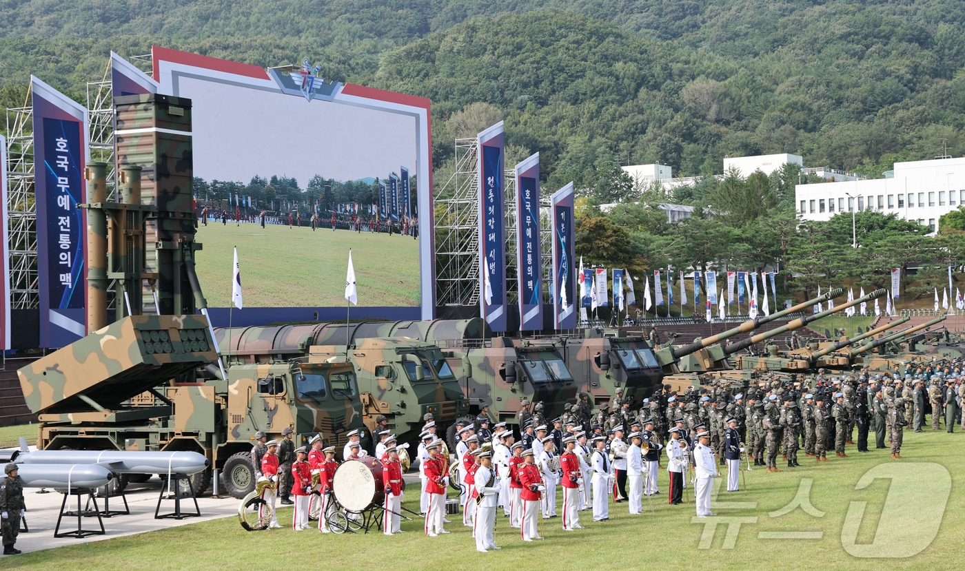 (계룡=뉴스1) 김기태 기자 = 29일 충남 계룡대 연병장에서 열린 제77주년 국군의날 기념식 미디어데이 행사가 진행되고 있다. 2025.10.1/뉴스1