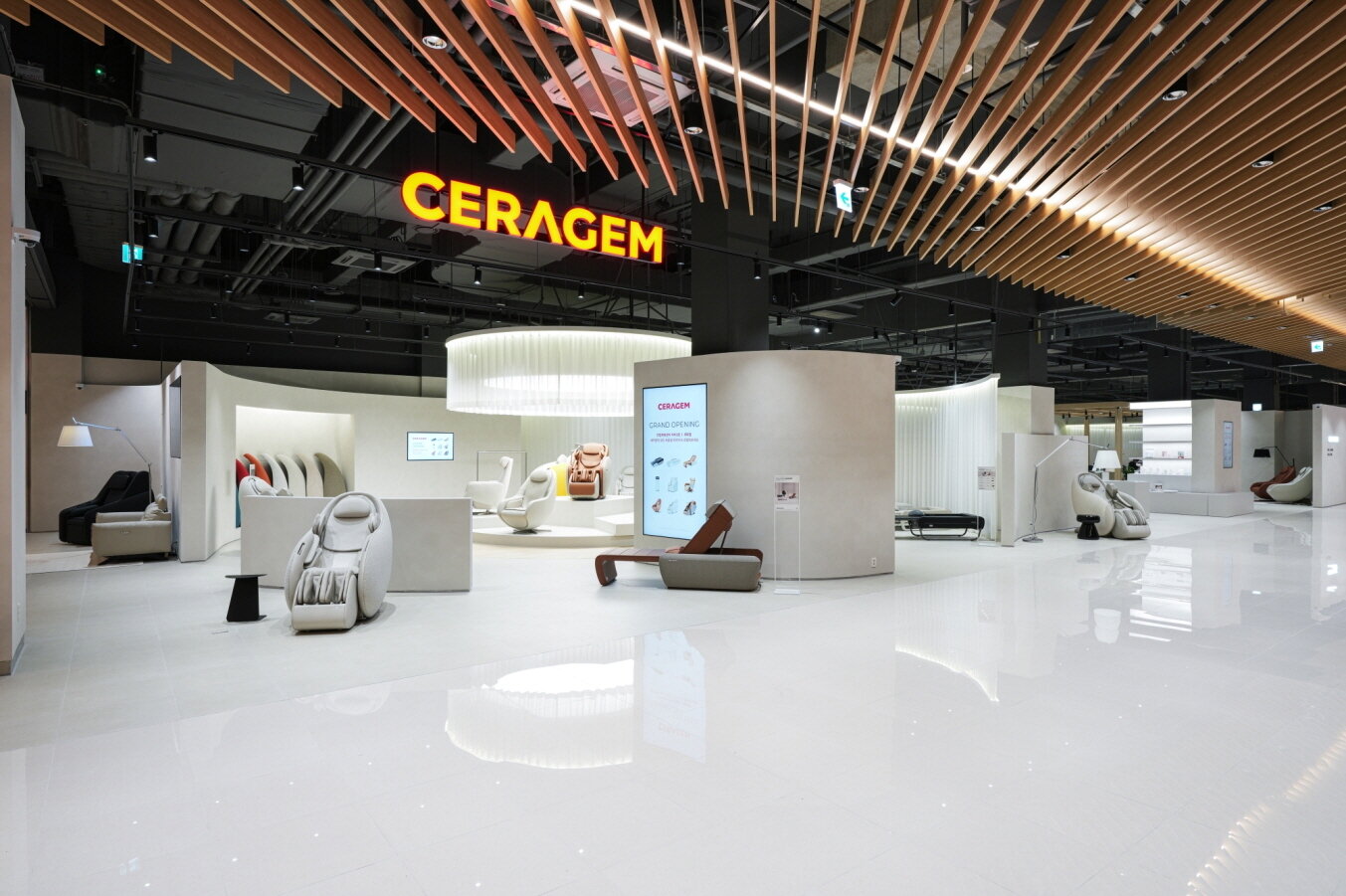 본문 이미지 - 최대 규모 갤러리형 체험 매장 세라젬 웰스토어 용인기흥점 &#40;세라젬 제공. 재판매 및 DB금지&#41;