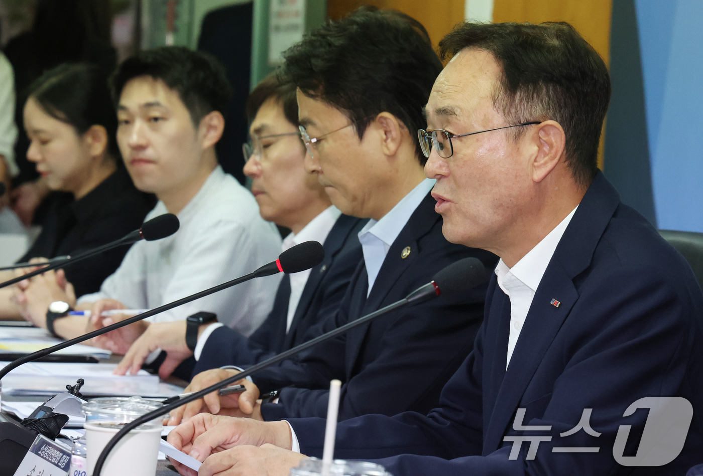 (서울=뉴스1) 김명섭 기자 = 송치영 소상공인연합회 회장이 4일 서울 여의도 소상공인연합회에서 열린 소상공인 금융지원 간담회에서 모두 발언을 하고 있다.  2025.9.4/뉴스1 …