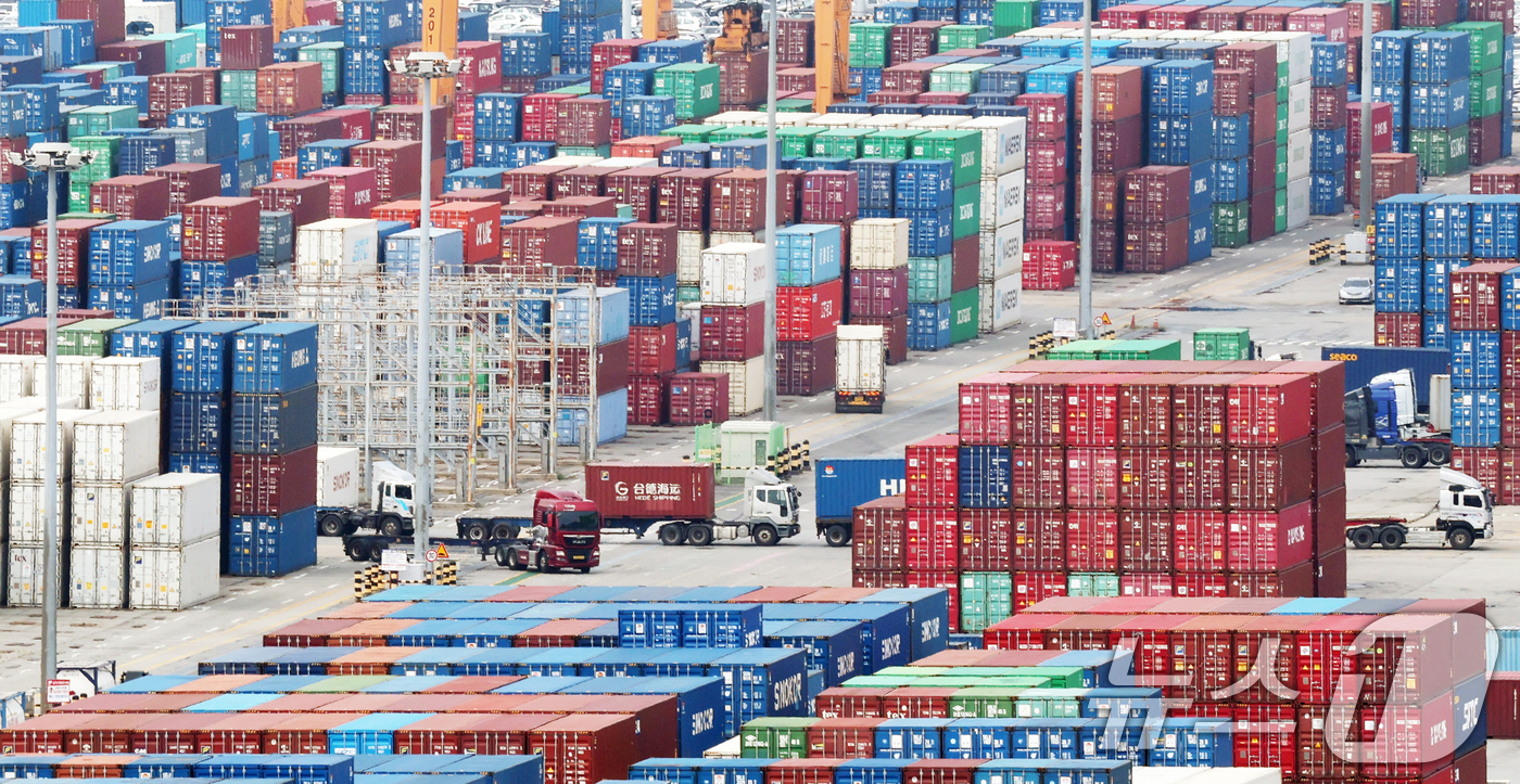 7월 경상수지 107.8억 달러 흑자 - 뉴스1