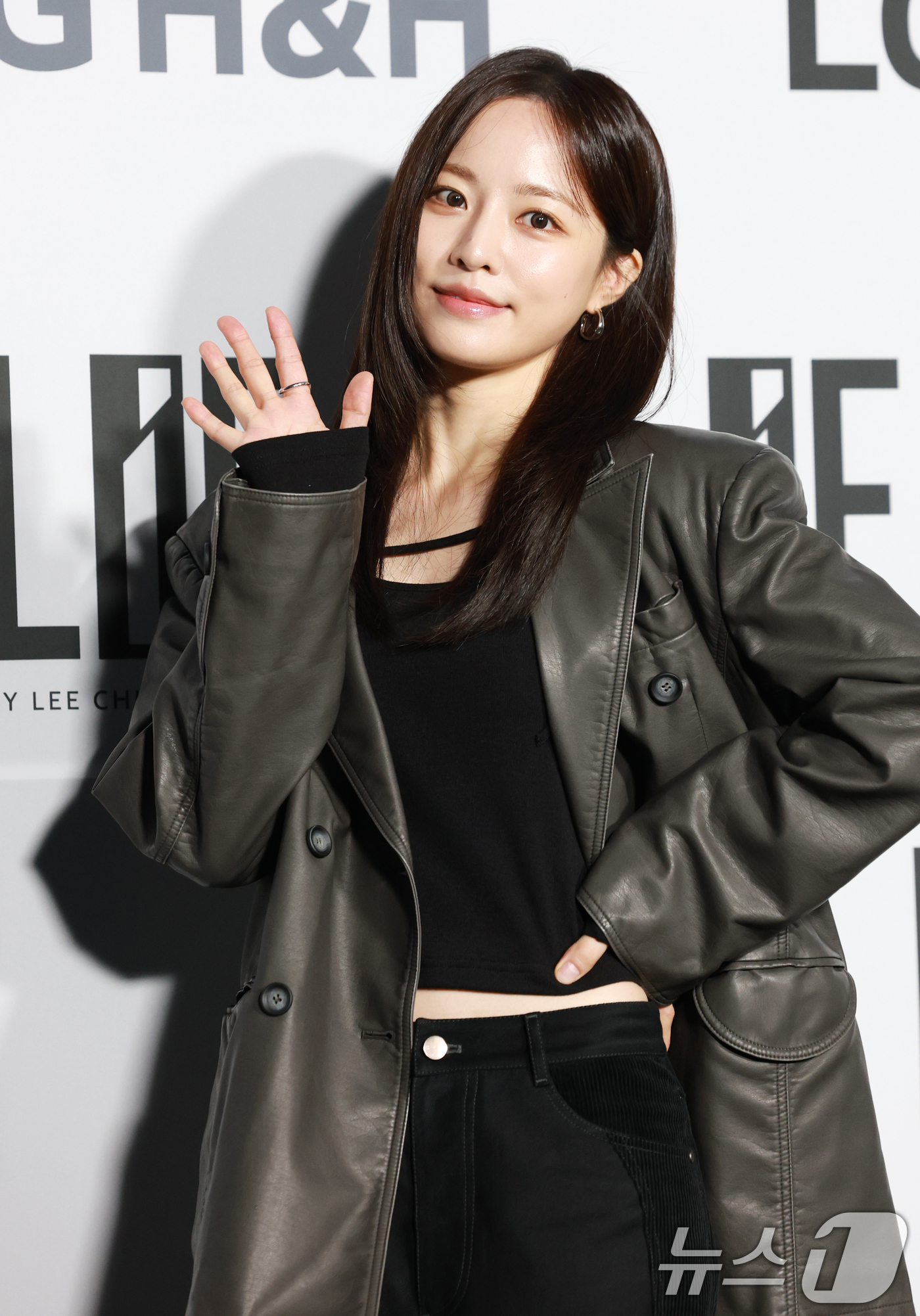 (서울=뉴스1) 권현진 기자 = 배우 배윤경이 4일 서울 중구 동대문디자인플라자(DDP)에서 열린 2026 S/S서울패션위크 라이(LIE) 패션쇼에 참석해 포즈를 취하고 있다. 2 …