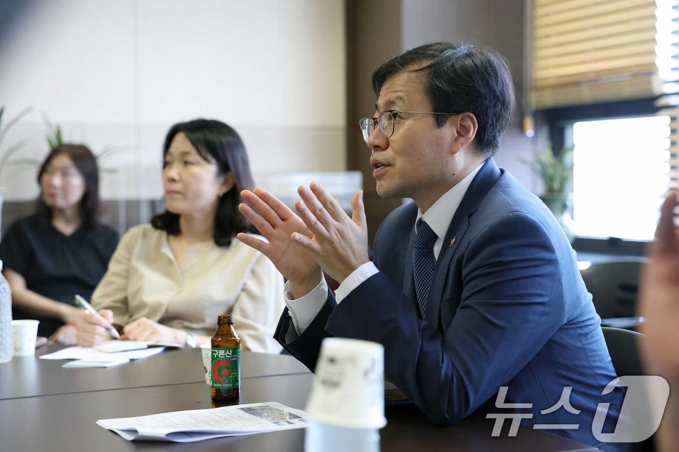 (서울=뉴스1) = 여한구 산업통상자원부 통상교섭본부장이 4일 2025년 APEC 정상회의 계기에 개최되는 경제인 행사 현장 상황을 종합적으로 점검하기 위해 경제인 숙소 중 하나로 …