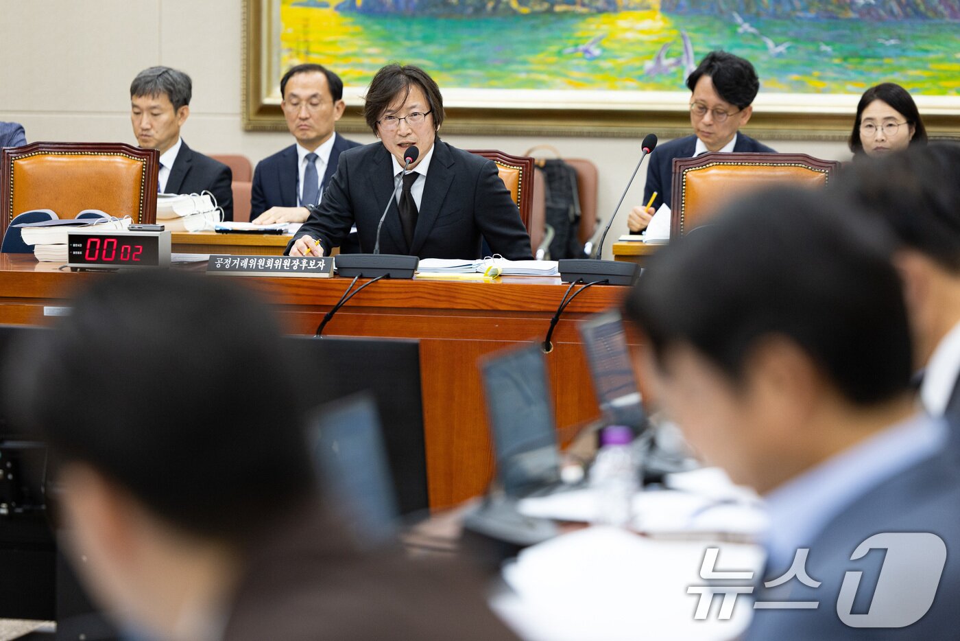 본문 이미지 - 주병기 공정거래위원장 후보자가 5일 서울 여의도 국회에서 열린 인사청문회에 출석해 의원 질의에 답하고 있다. ⓒ News1 유승관 기자