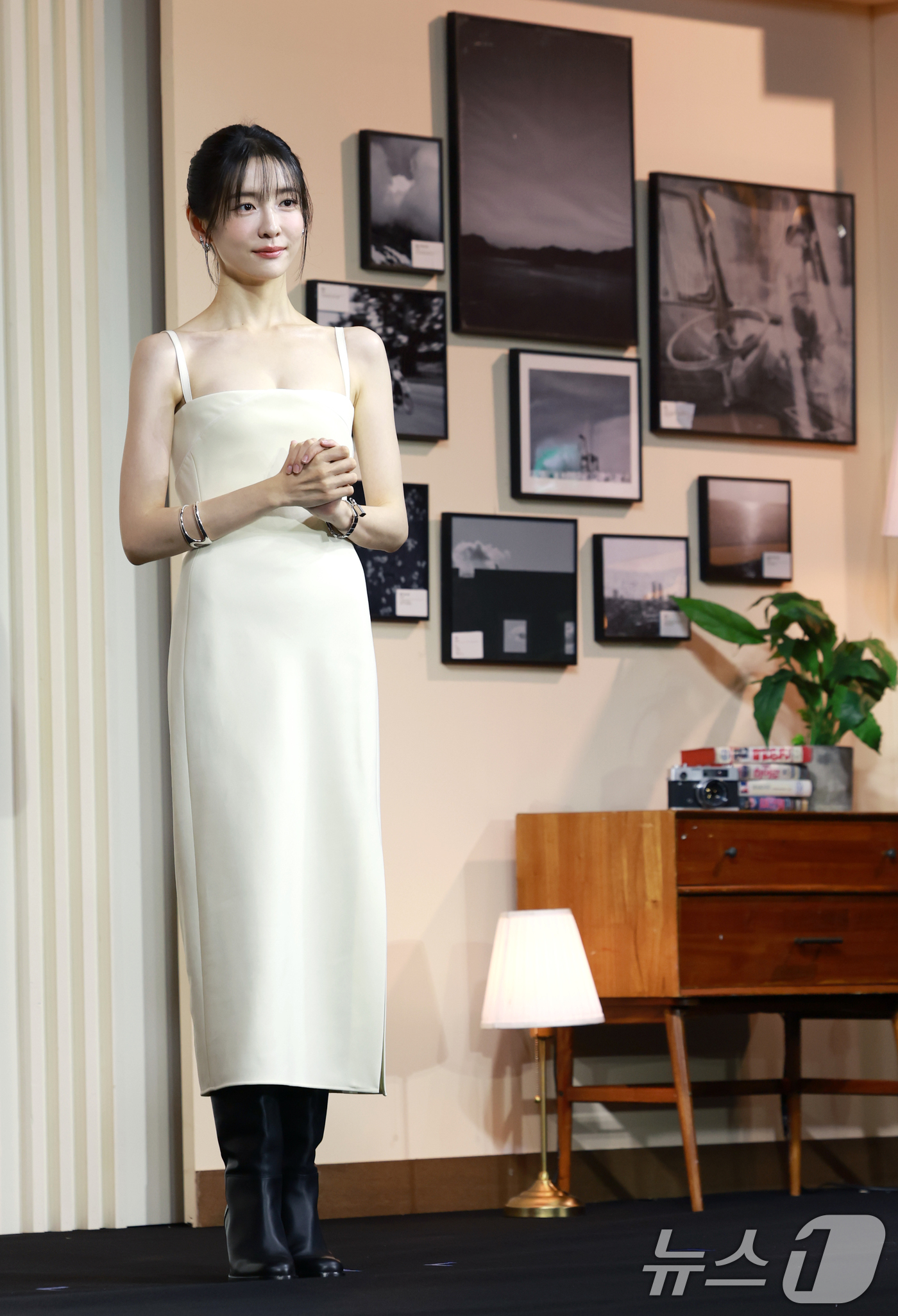 (서울=뉴스1) 권현진 기자 = 배우 박지현이 5일 서울 중구 앰배서더 서울 풀만 호텔에서 열린 넷플릭스 시리즈 '은중과 상연' 제작발표회에 참석해 포즈를 취하고 있다.'은중과 상 …