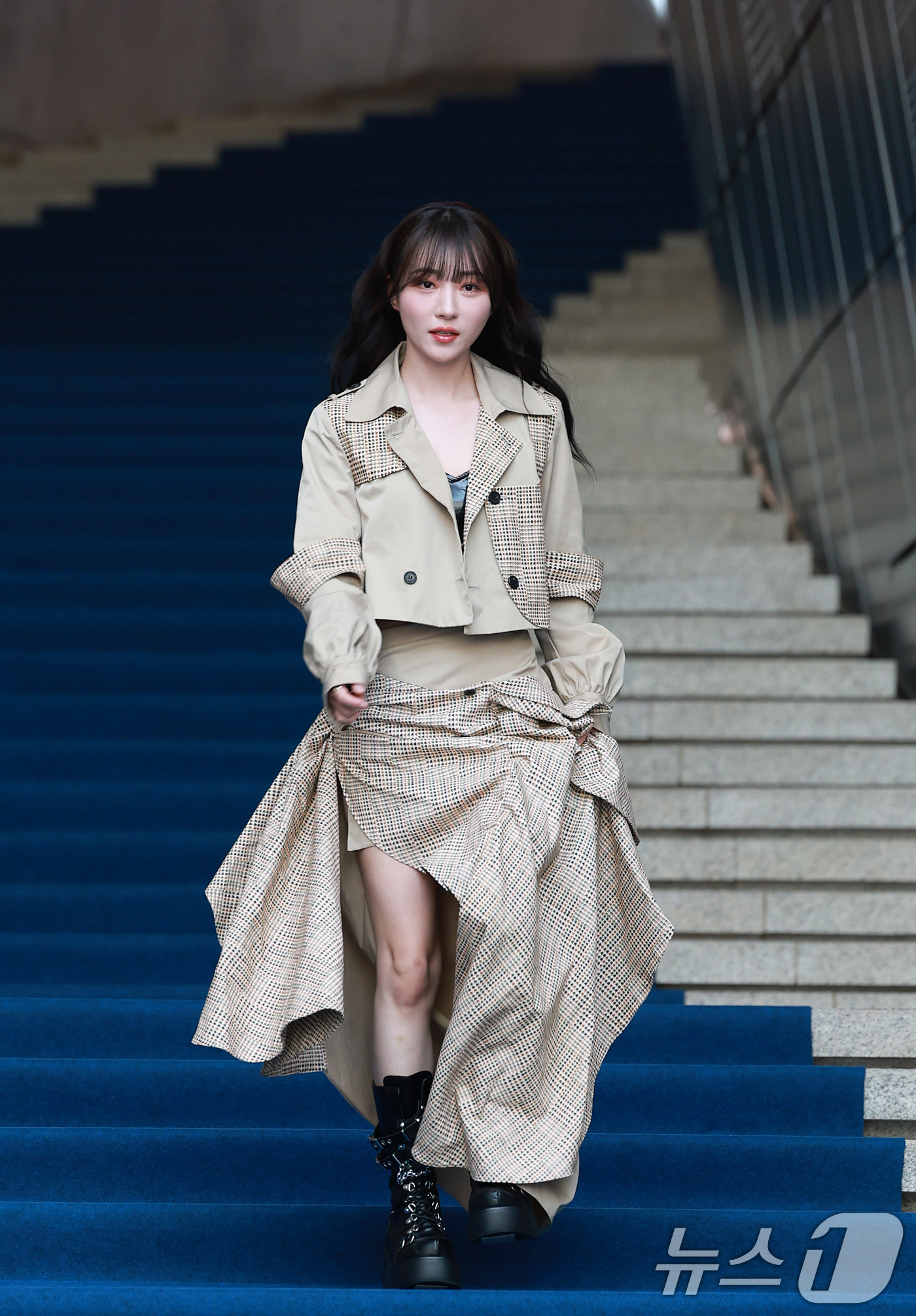 (서울=뉴스1) 권현진 기자 = 드림캐쳐 수아가 5일 서울 중구 동대문디자인플라자(DDP)에서 열린 2026 S/S서울패션위크 페노메논시퍼 컬렉션에 참석하고 있다. 2025.9.5 …