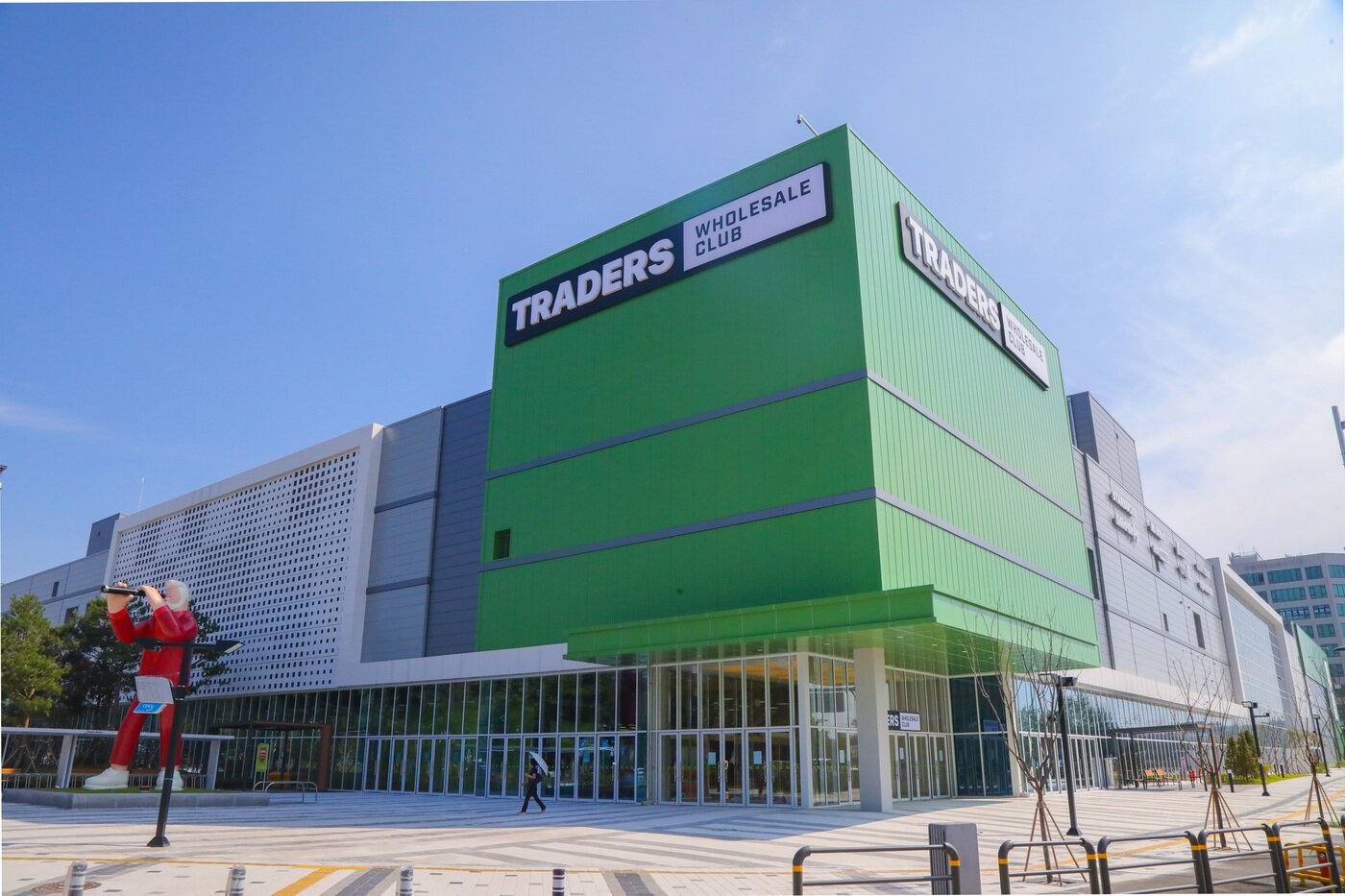 본문 이미지 - 인천 트레이더스 구월점 외부 전경&#40;이마트 제공&#41;.