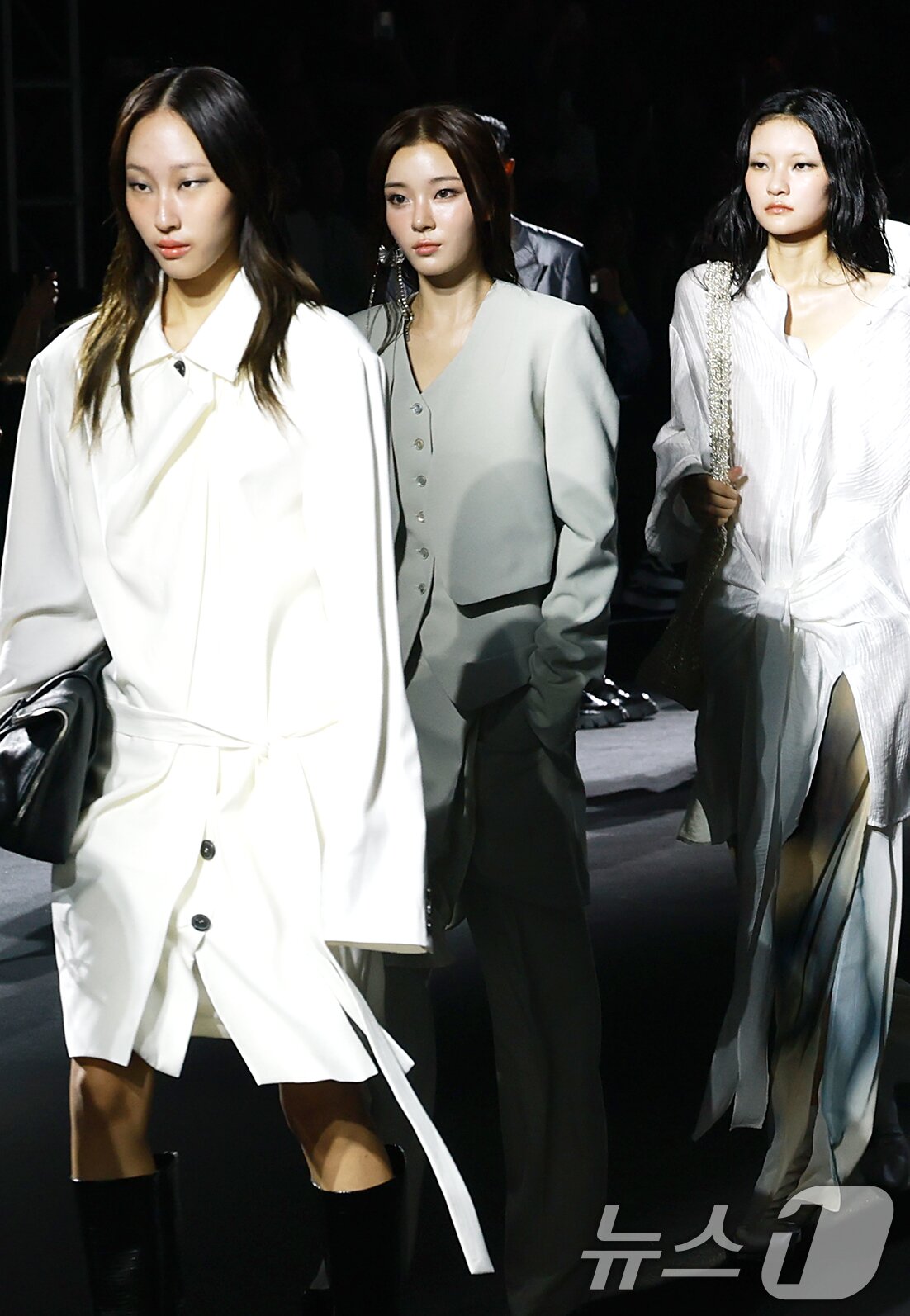 이프아이 카시아, 서울패션위크서 런웨이