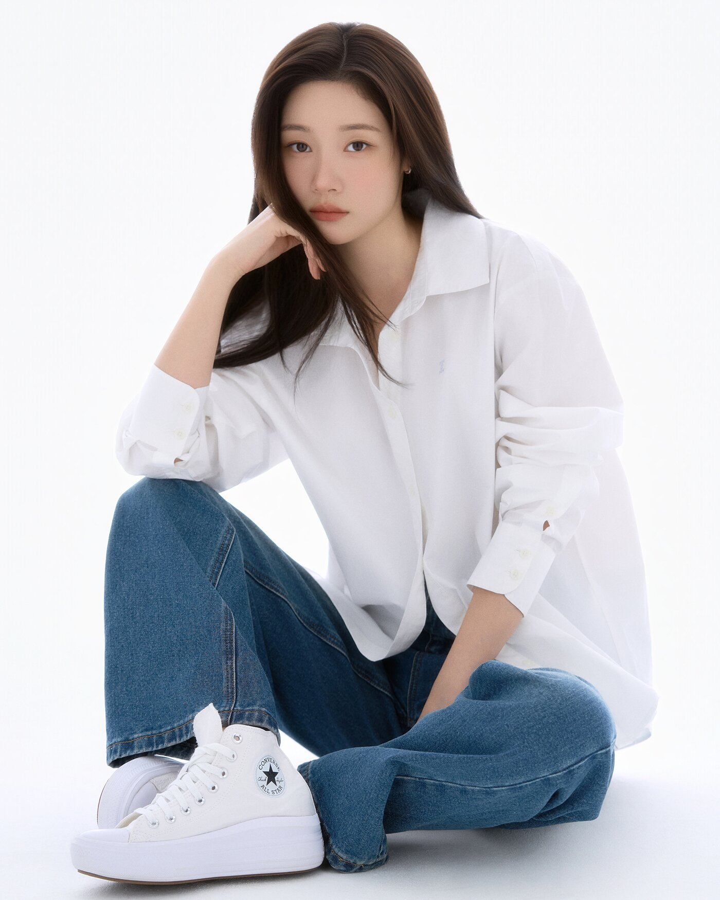 본문 이미지 - 정채연 / BH 엔터테인먼트