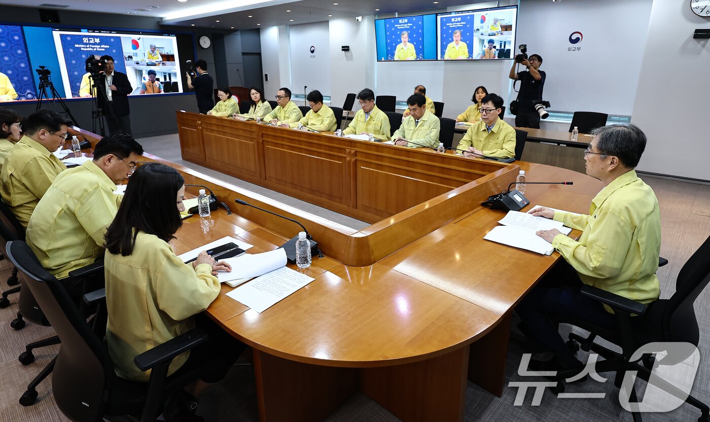 본문 이미지 - 조현 외교부 장관이 6일 서울 종로구 외교부에서 열린 재외국민보호대책본부 본부-공관 합동 대책회의에서 모두발언을 하고 있다. 2025.9.6/뉴스1 ⓒ News1 김도우 기자