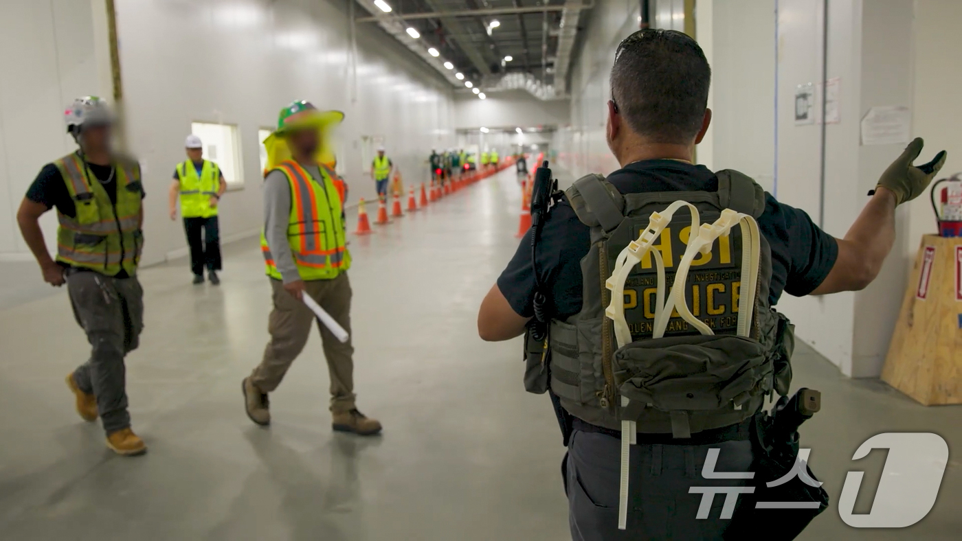 (서울=뉴스1) = 미국 이민세관단속국 ICE(U.S. Immigration and Customs Enforcement)가 조지아주 내 현대자동차그룹과 LG에너지솔루션 합작 배터리 …